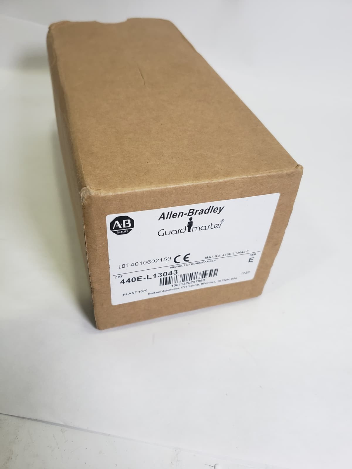 Allen Bradley 440E-L13043 Guardmaster Lifeline 4 Cable Pull Switch