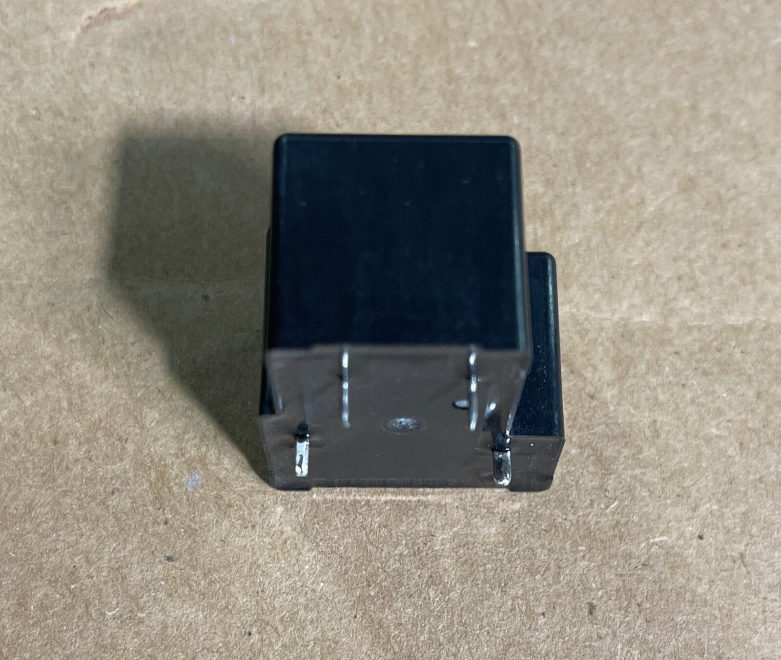 New 3-pcs OMRON G8P-1A4P 12VDC General-Purpose-Relay 30A 250VAC (THREE PIECES)