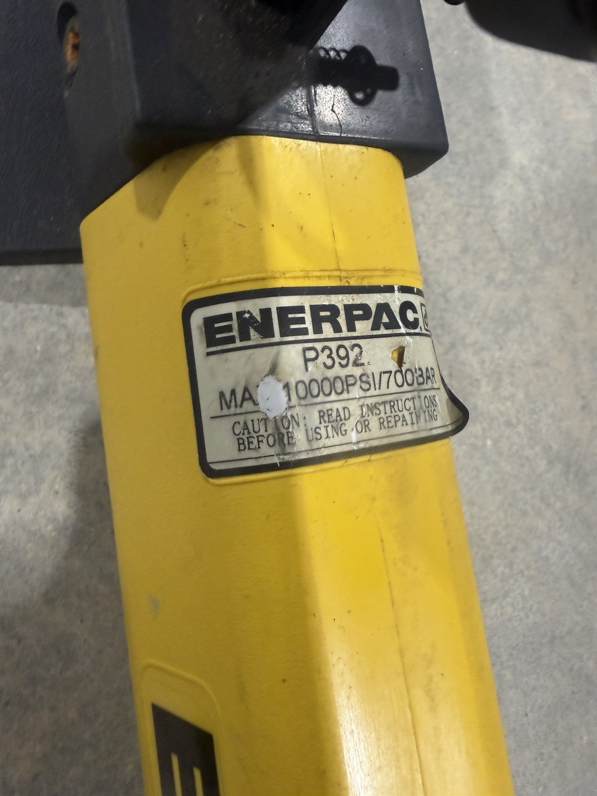 Enerpac P392 With Hose 10000 PSI 700 BAR