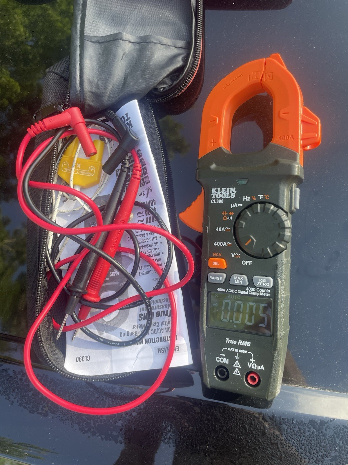 Klein Tools CL390 True RMS 400A AC/DC Clamp Meter 600V CAT III 4000 Count