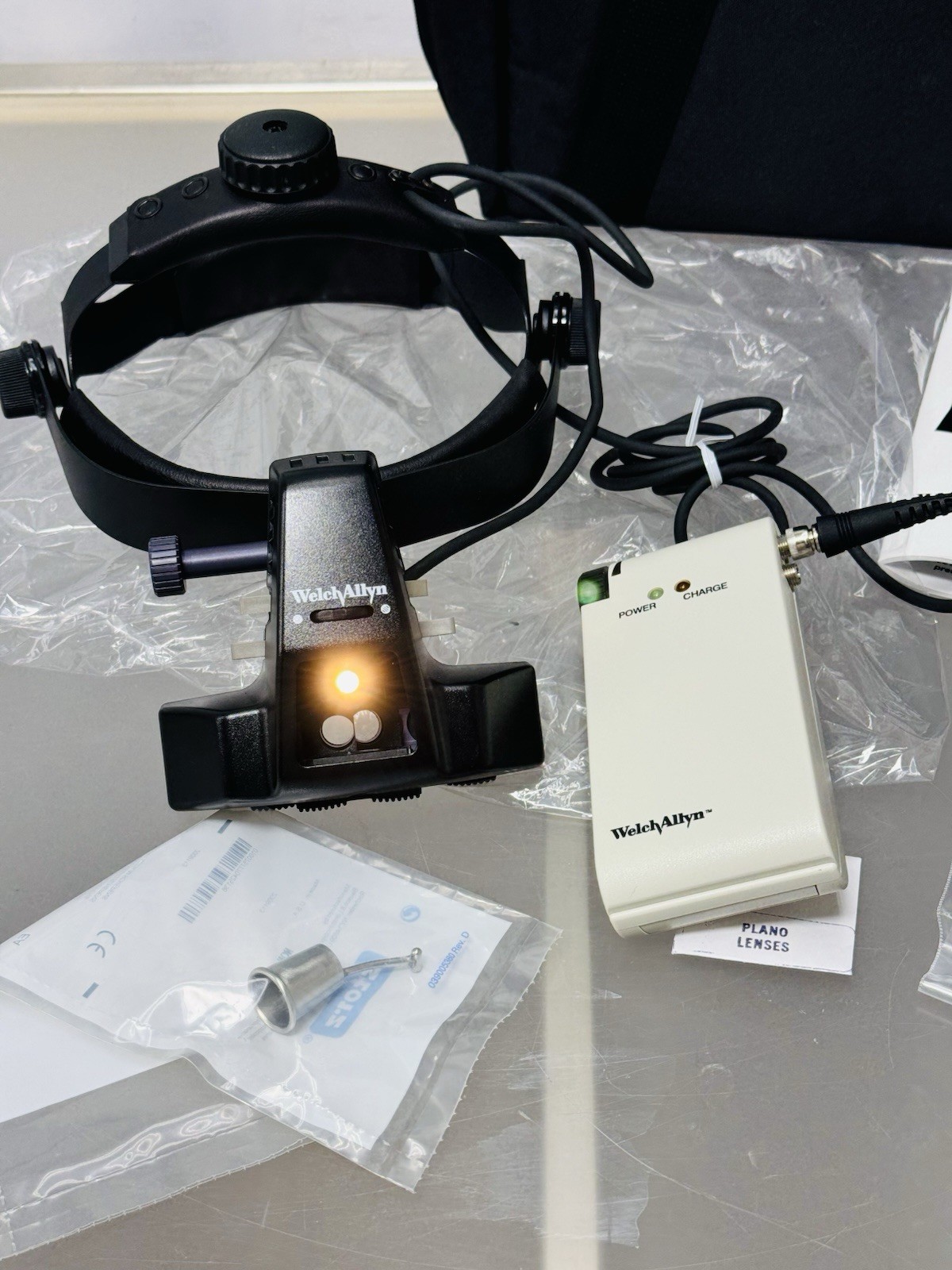Welch Allyn Indirect 12500 Binocular Ophthalmoscope BIO w/ Carrying Case
