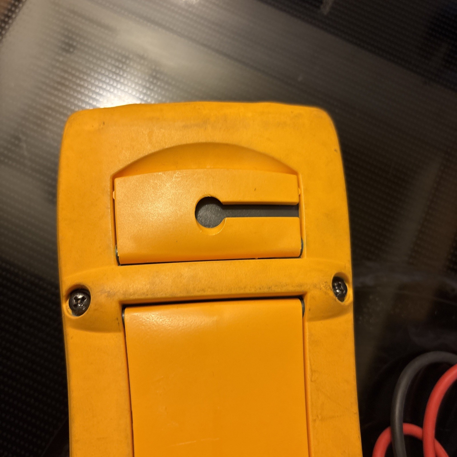Fluke 26 III True RMS Digital Handheld Multimeter, Test Leads, 1000V, CAT III