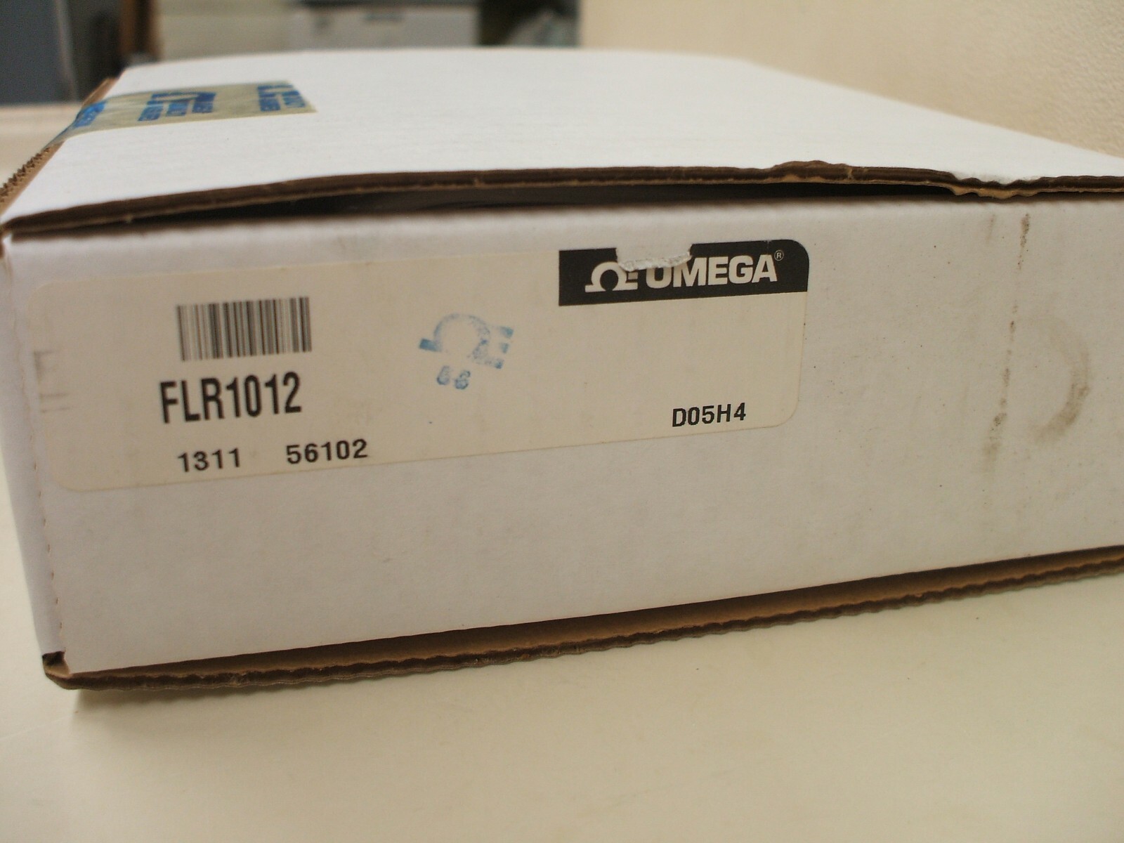 Omega Engineering FLR1012 Flow Sensor w/ cable, 0.5 to 5 L/min, 6psi, 3/8″ tube