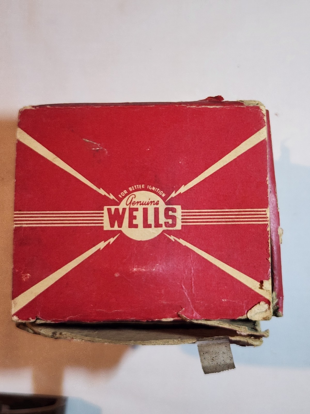 Ford 8N 9N 2N Tractor NOS Distributor Cap Front Mount Genuine Wells New