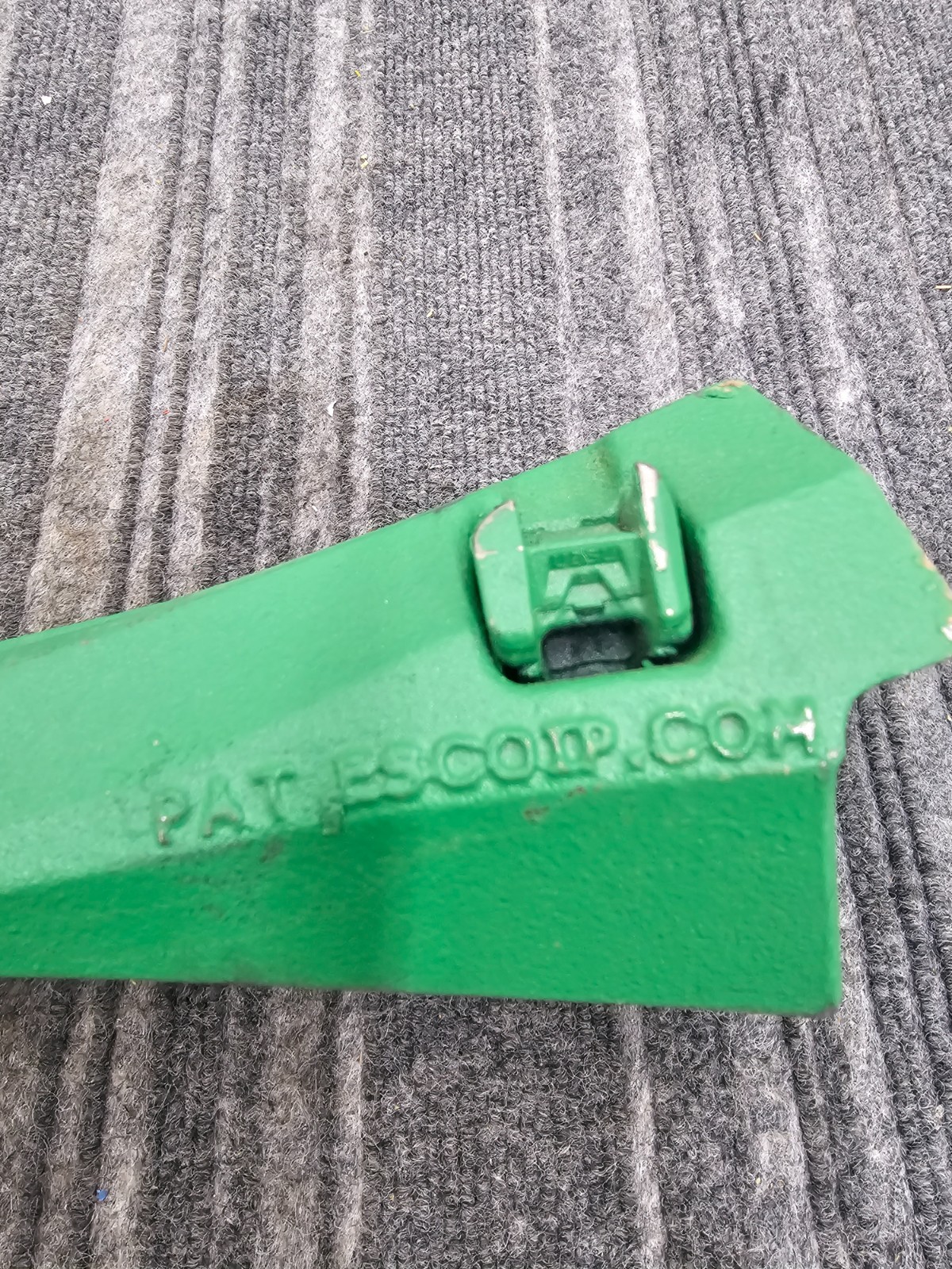 ESCO U35S Standard Green Point Bucket Tooth Fits Develon Doosan Ultralok
