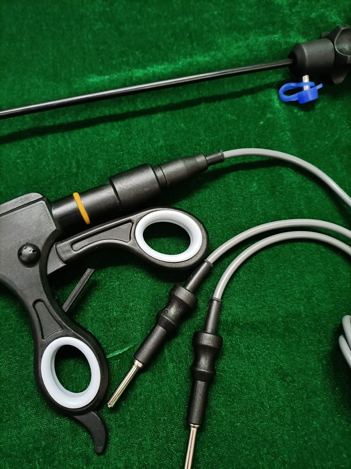 2pc Laparoscopic Bipolar Fenestrated 5mmx330mm with Cable Reusable Instruments