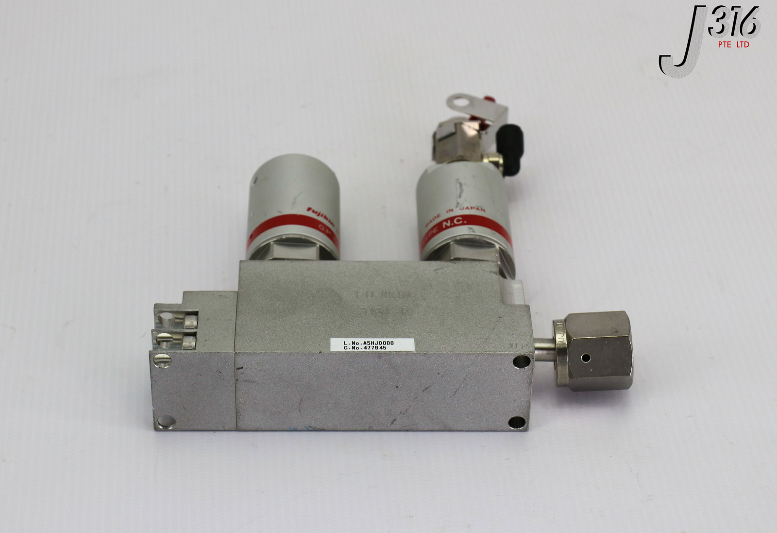 16960 FUJIKIN DIAPHRAGM BLOCK VALVES, TYPE N.C., O.P. 0.5~0.6MPA 477945