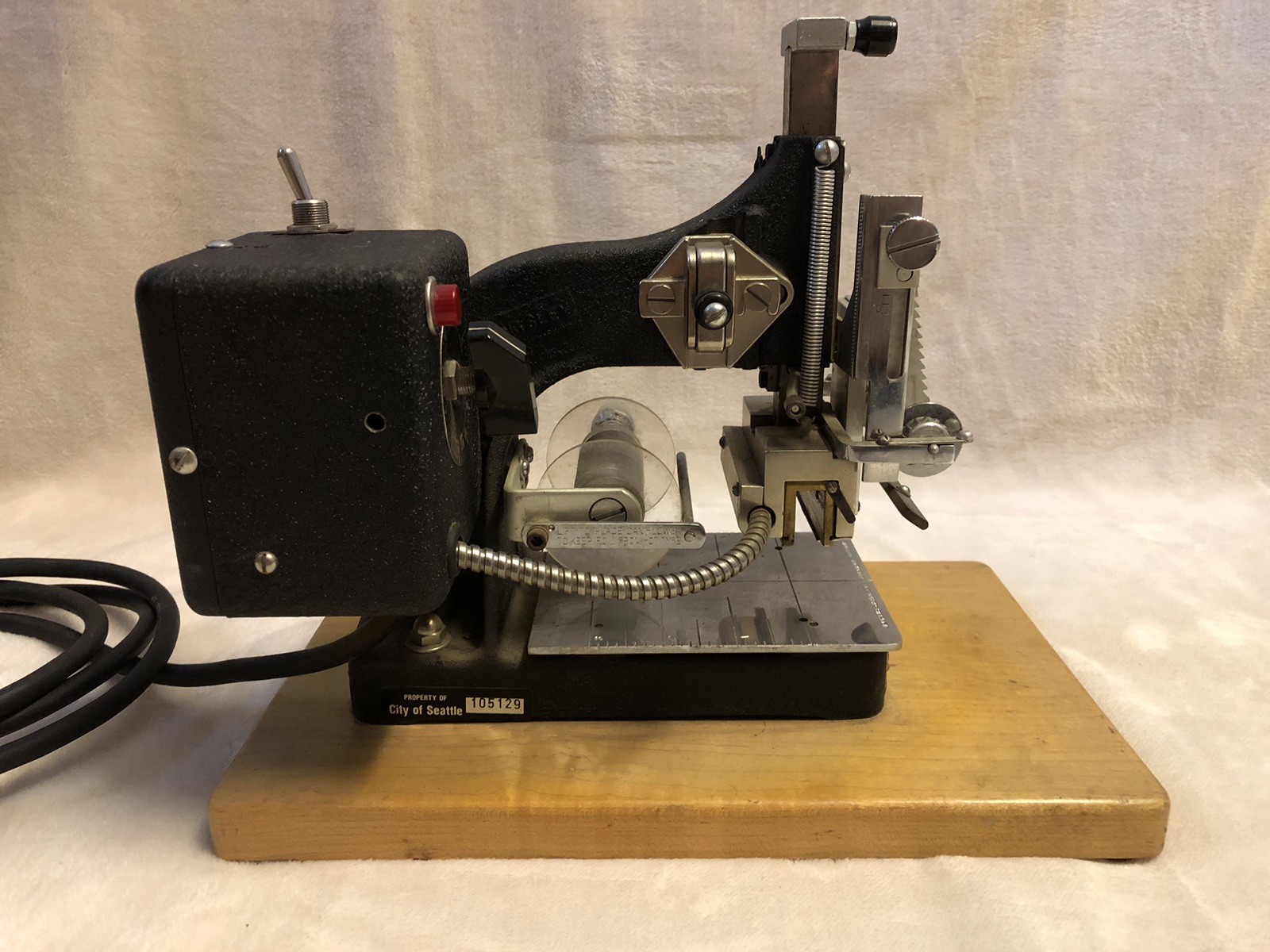 Kingsley Model M-100-BA Hot Foil Stamp Press Machine (Works) No Handle Or Stamps