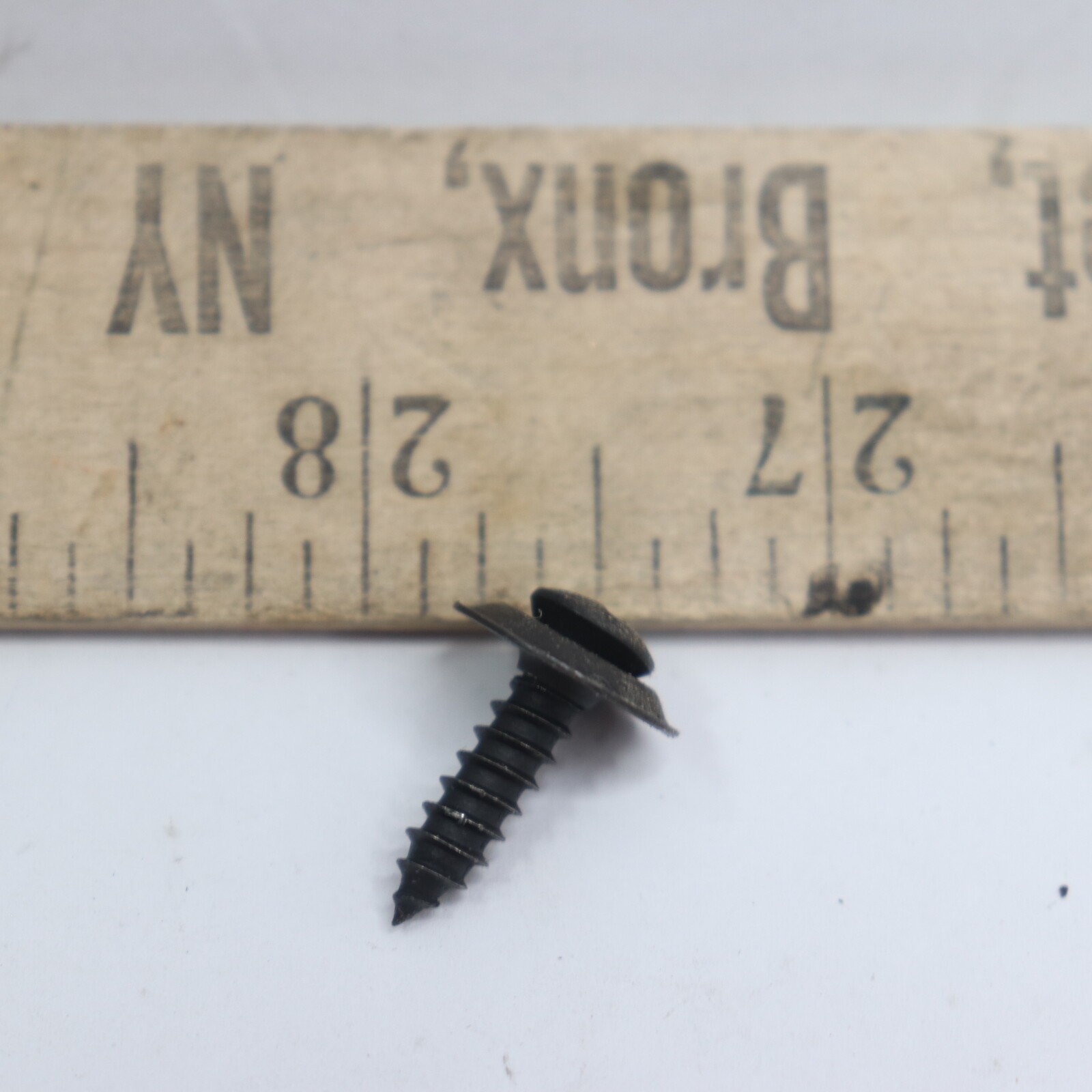(500-Pk) Phillips Oval Head Tapping Screw Black Oxide # 8 10 x 3/4″ 9489B