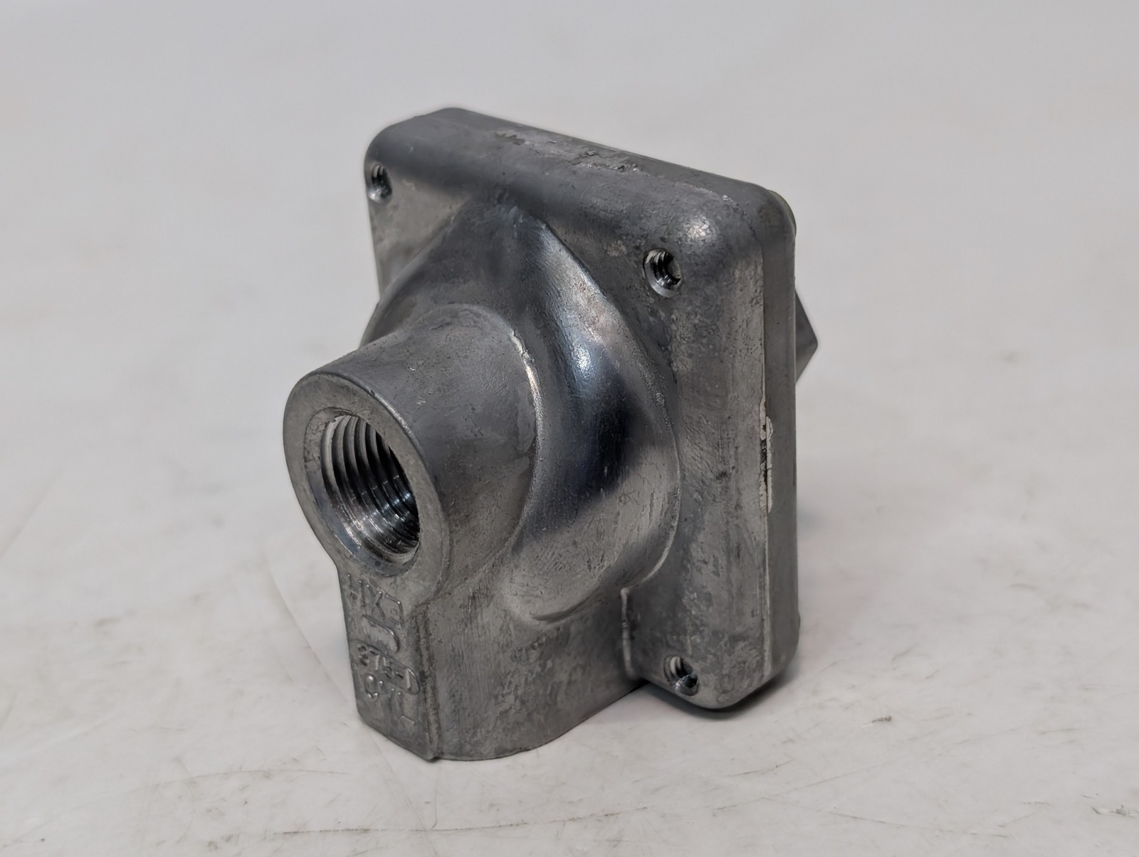 Deltrol EV-375 Pneutrol Bellwood IL valve body inlet cylinder as shown