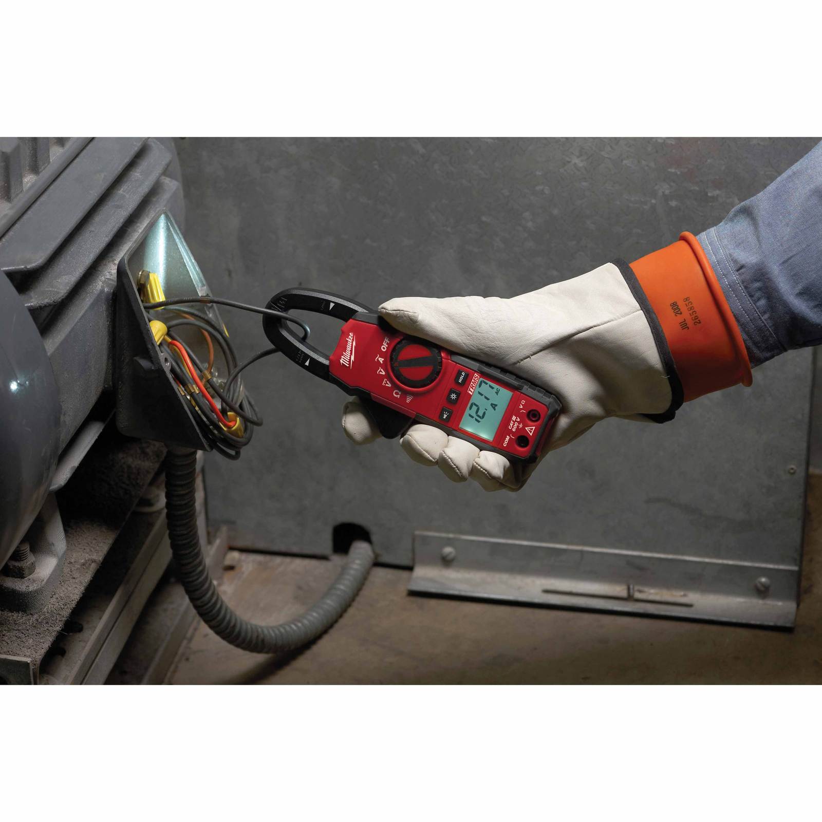 Milwaukee 2235-20 CAT III 600V AC/DC 400 Amp Heavy Duty True-RMS Clamp Meter