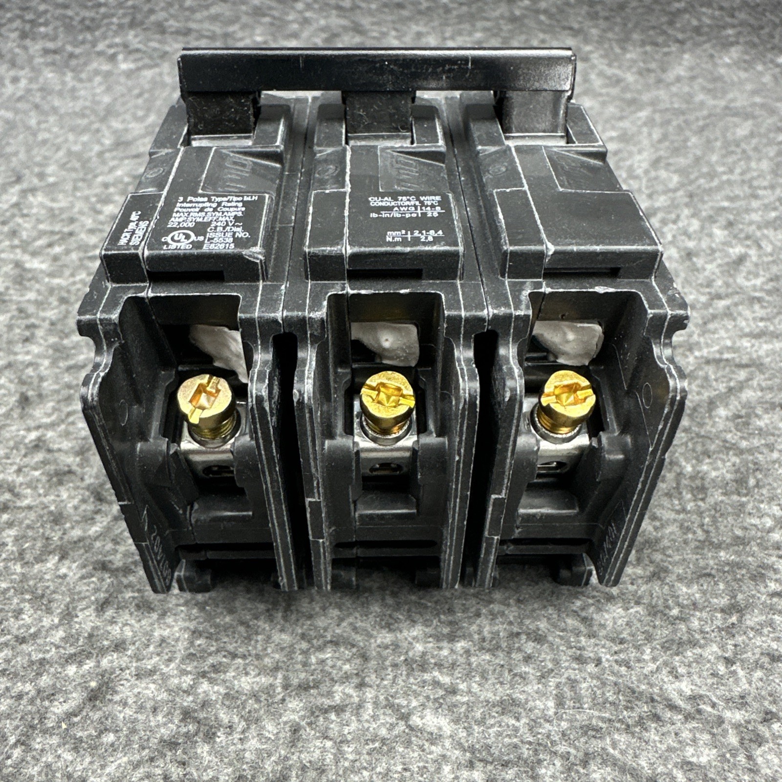 Siemens 3 Pole 15A B315H BLH 240V Circuit Breaker 22kA HACR Bolt On