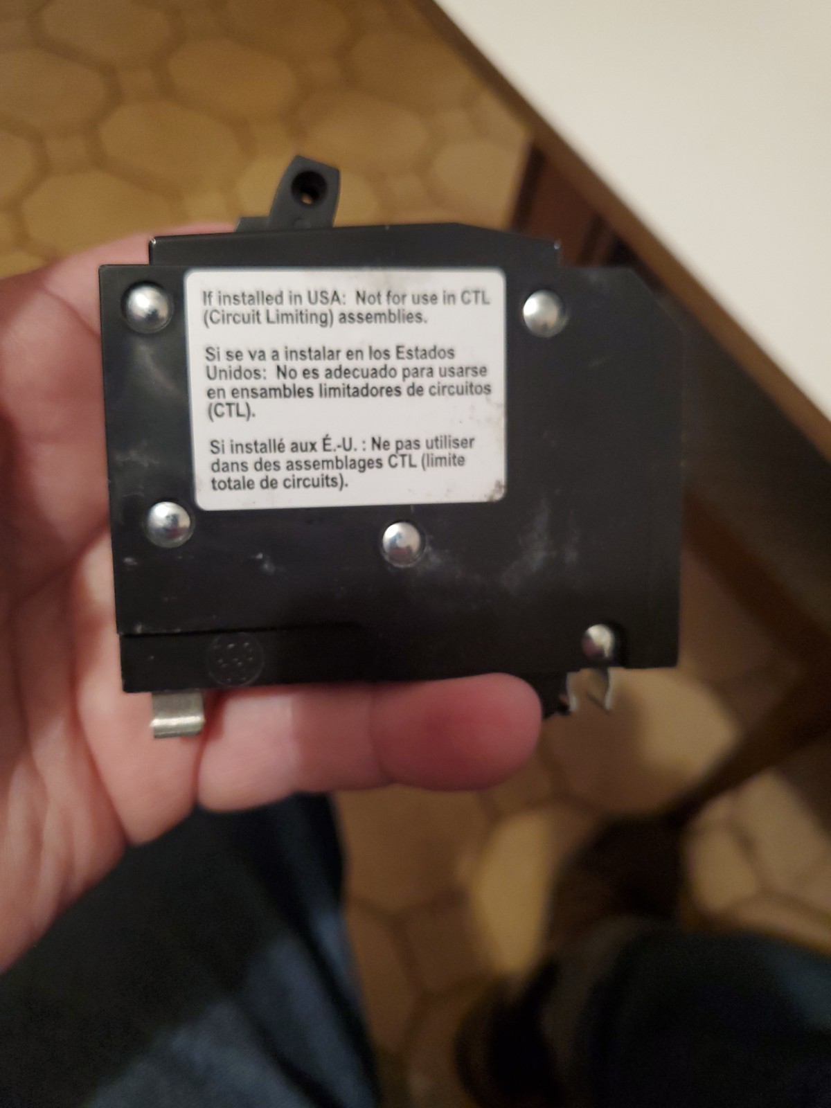 1PC SQUARE D QO2020 QO2020C 20A TWIN CIRCUIT BREAKER (NO HOOK)
