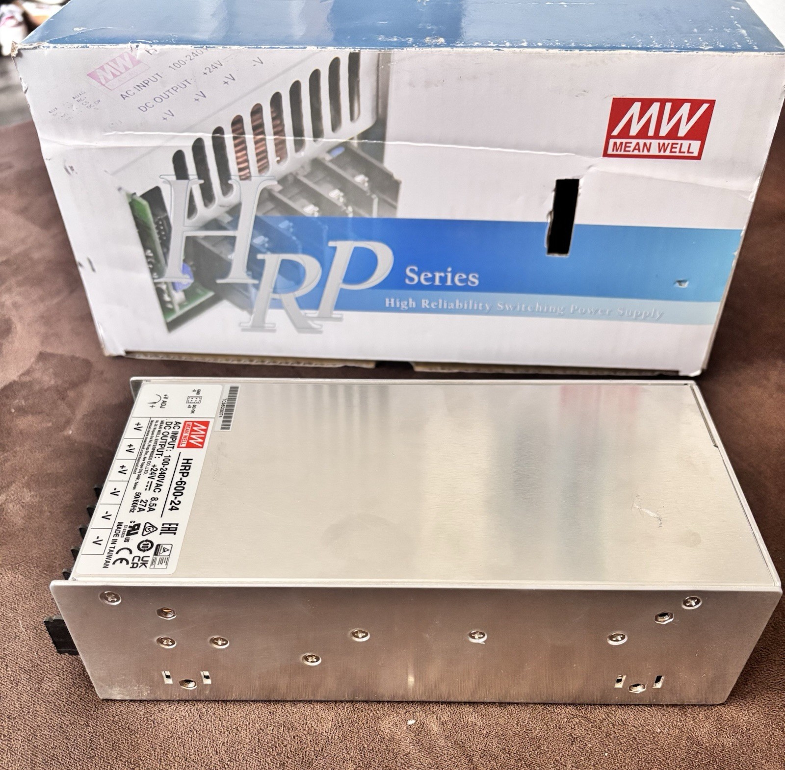MEAN WELL HRP-600-24 HRP Series 600W 24V 27A Enclosed Switching Power Supply