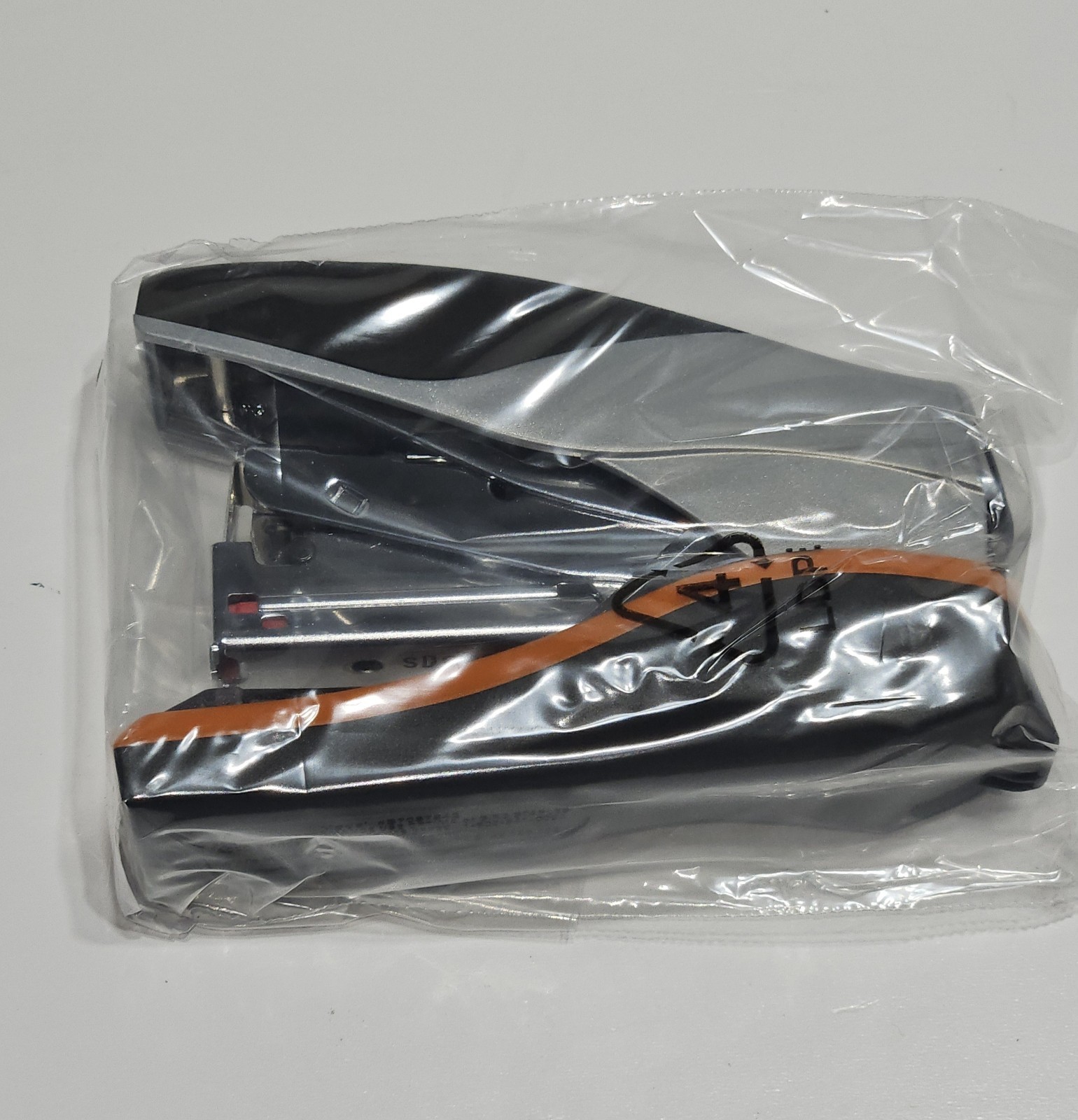 Swingline Stapler Optima 40 Compact Black Silver S7087842 40 Sheet Capacity