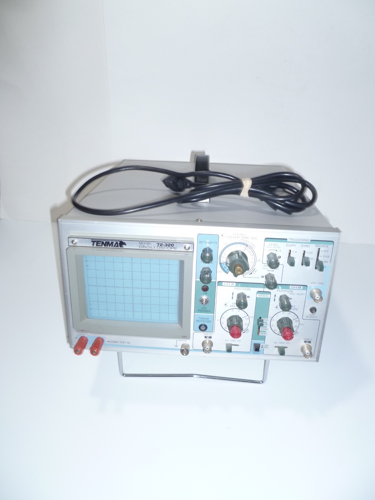 TENMA Model 72-320 Analog Oscilloscope Dual Channel READ!!!