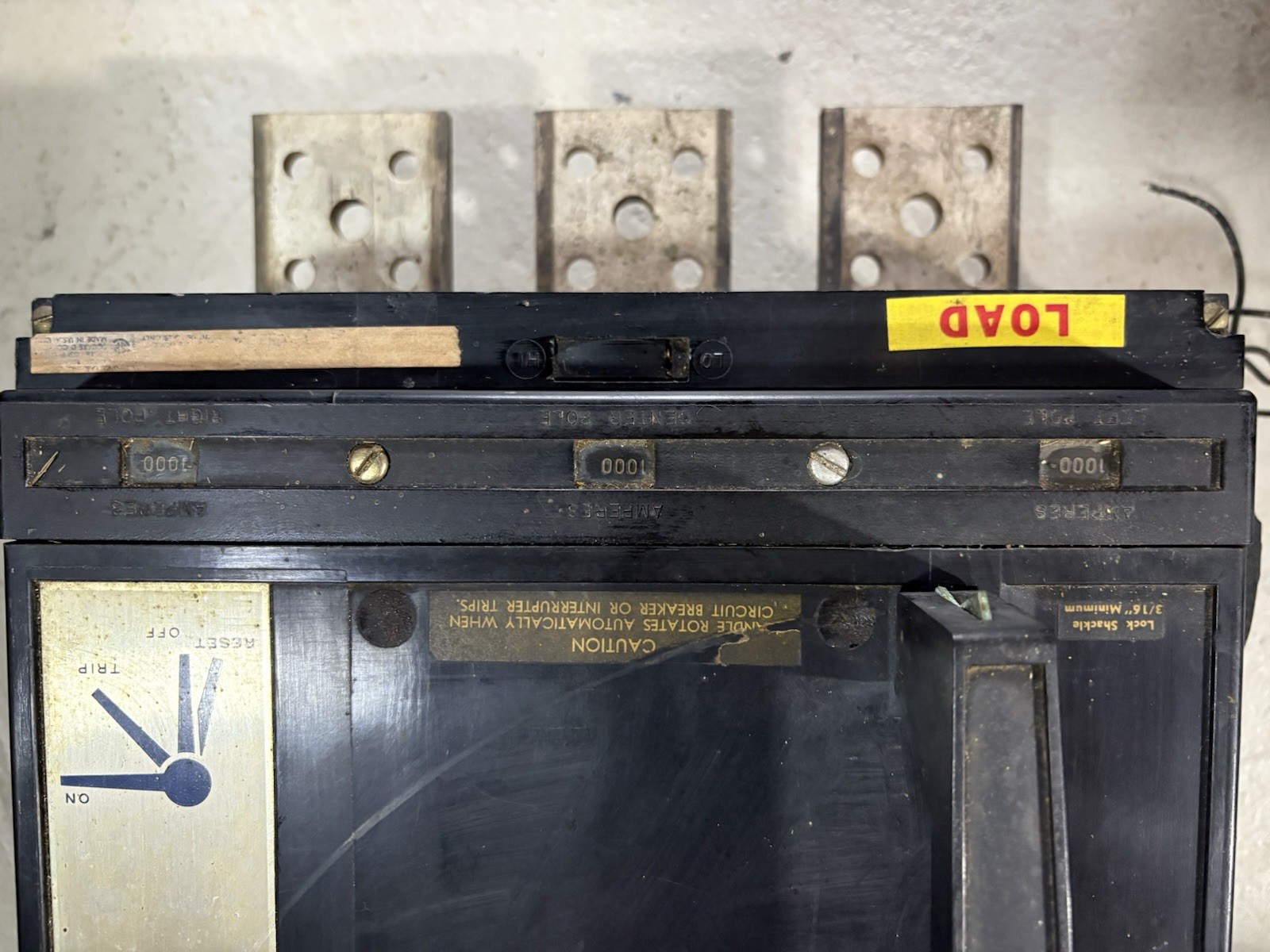 Square D Type PAL 2000A Circuit Breaker 3-Pole with 1000A Shunt Trip Indicator