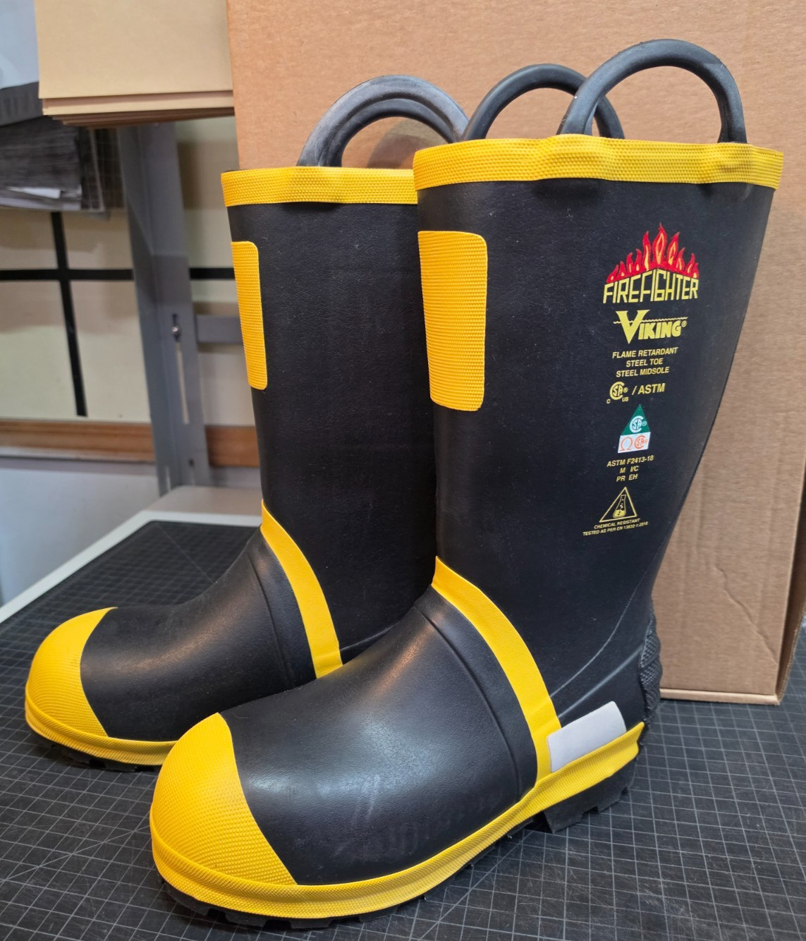 Viking Footwear Firefighter Felt Lined Boot 14″ Tall, Steel Toe & Midsole SZ 11