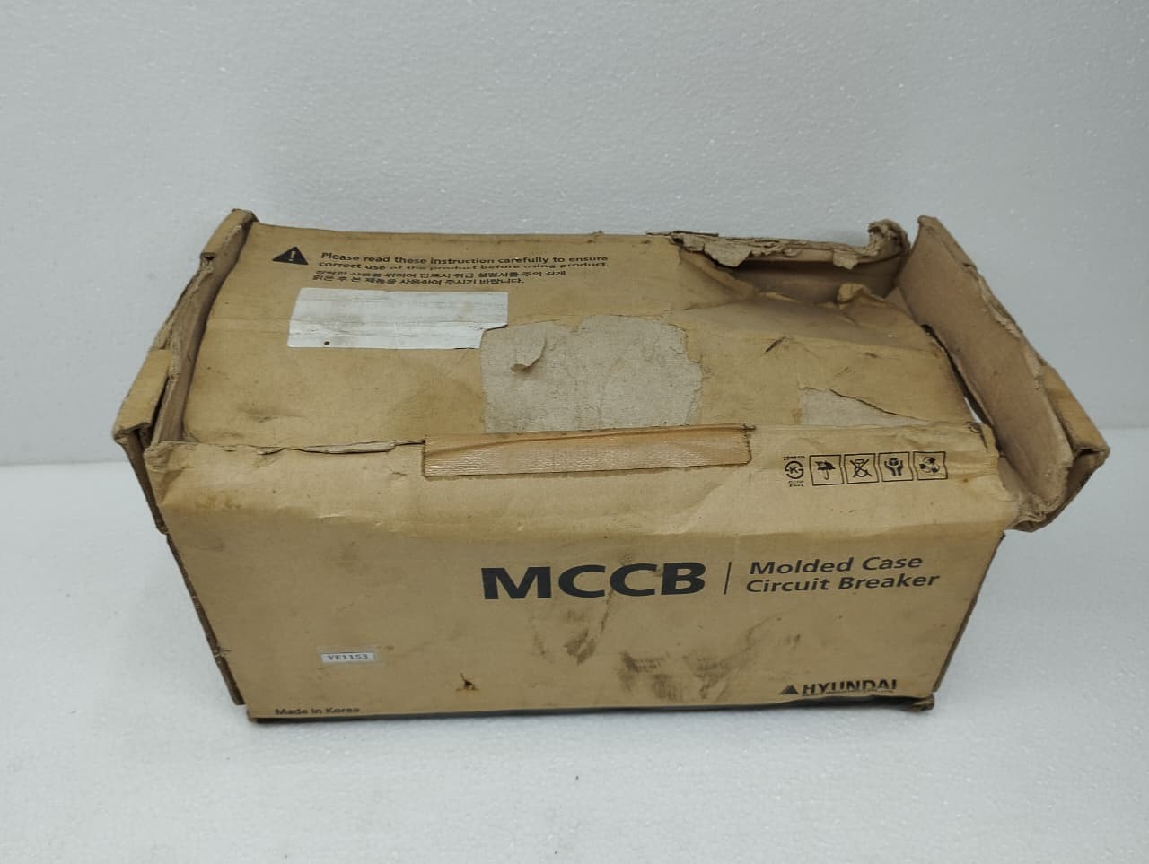 UCB 400S Hyundai Circuit Breaker 3P 400A 690V New 1PC