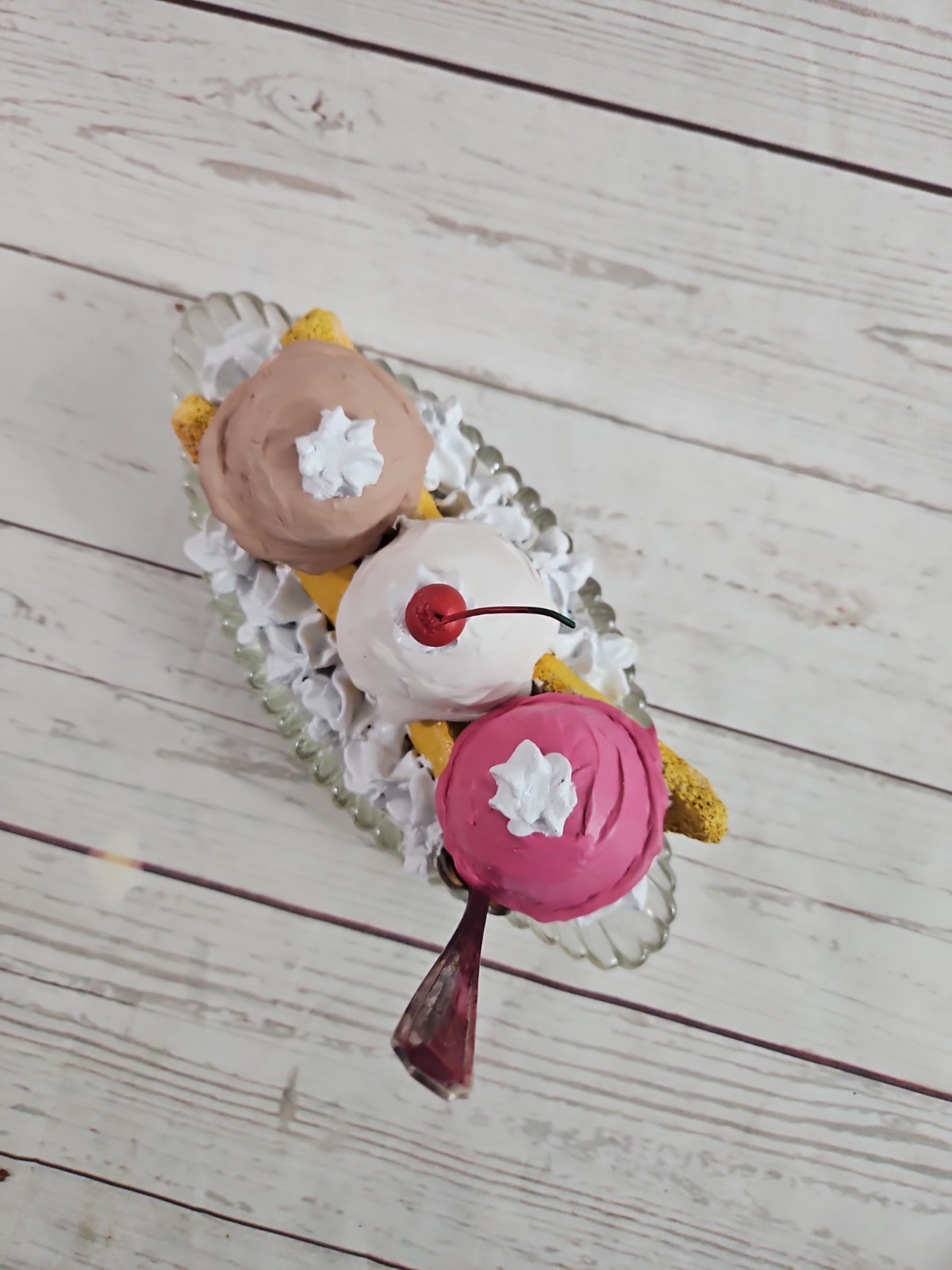 Fake Food Prop Banana Split Sundae Wiith Cherry And Wallace Spoon Movie Prop
