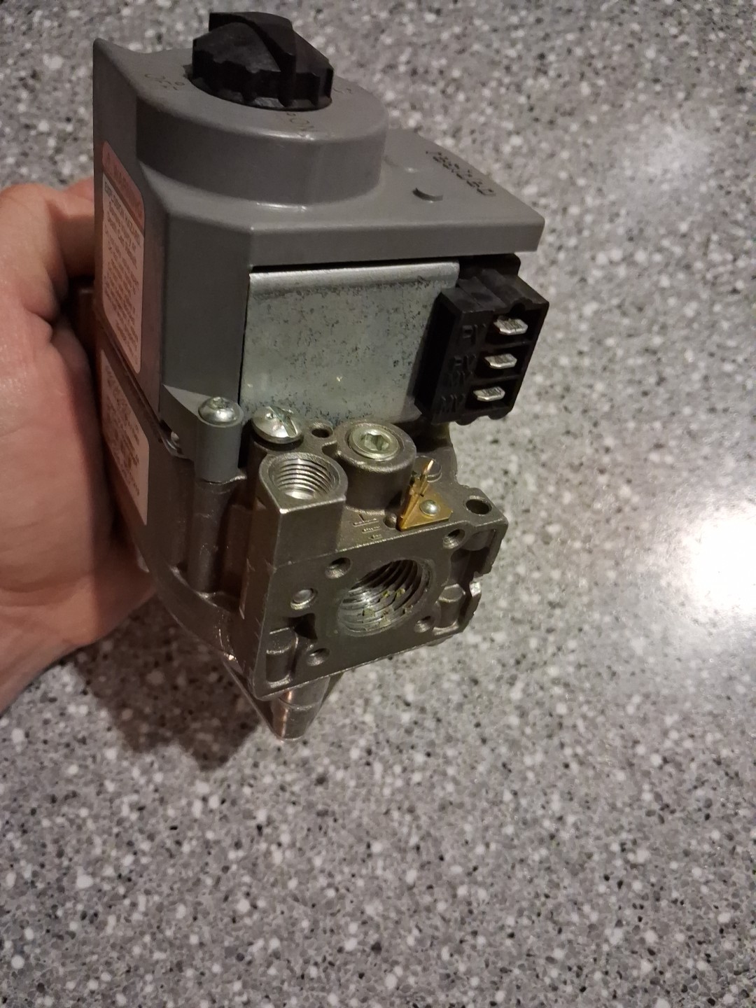 Burnham Resideo Natural Gas Valve IN3-IN6 VR8204C3007