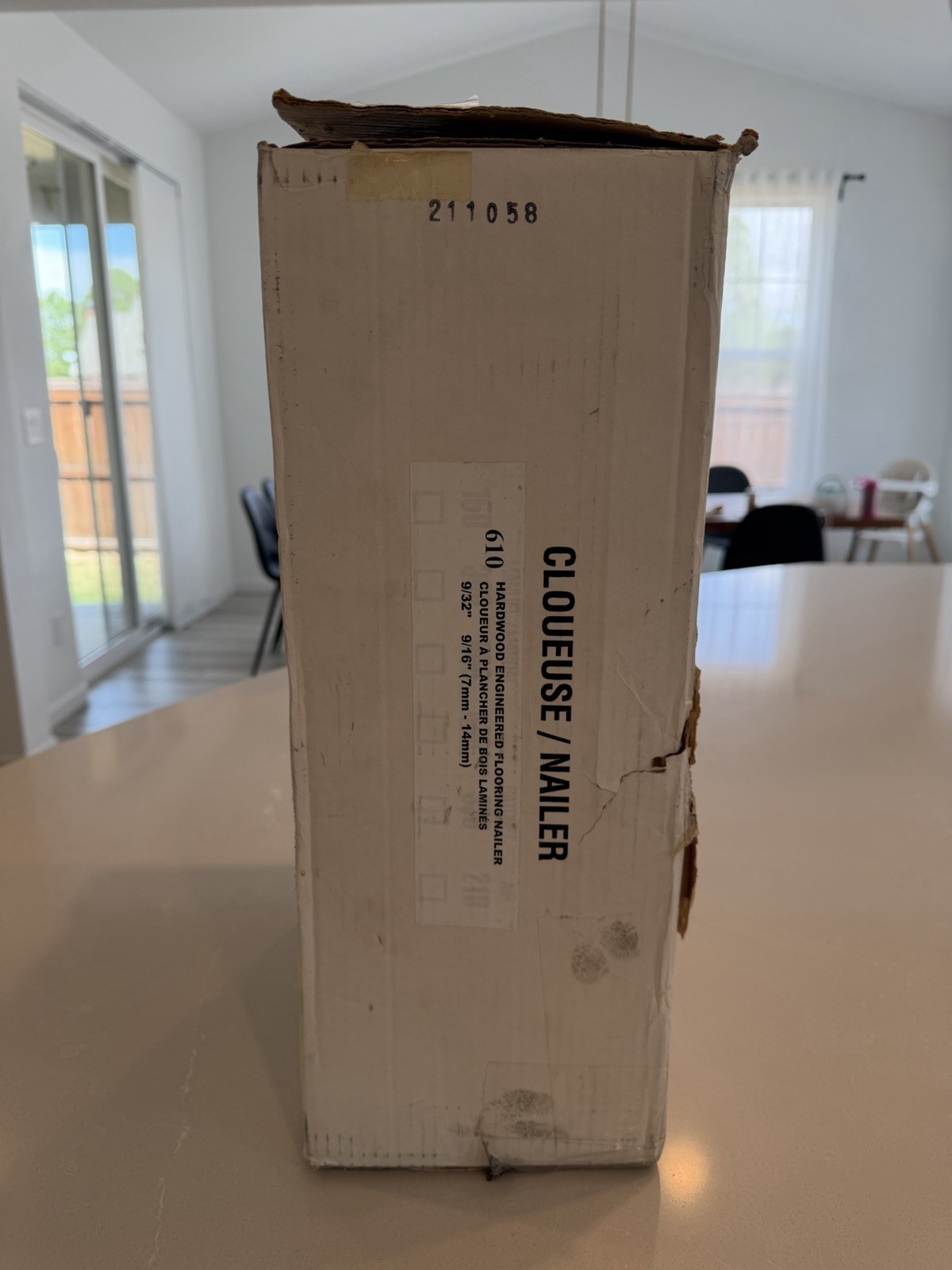 Primatech 610 Hardwood Floor Nailer Great Condition + 2 Boxes 1-1/4 Nails Mallet