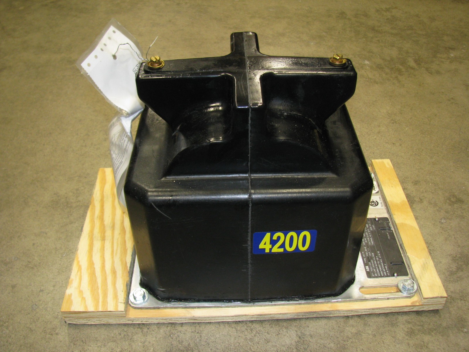 7525A71G02 ABB Electrical Transformer VIZ-75 Ratio 35:1