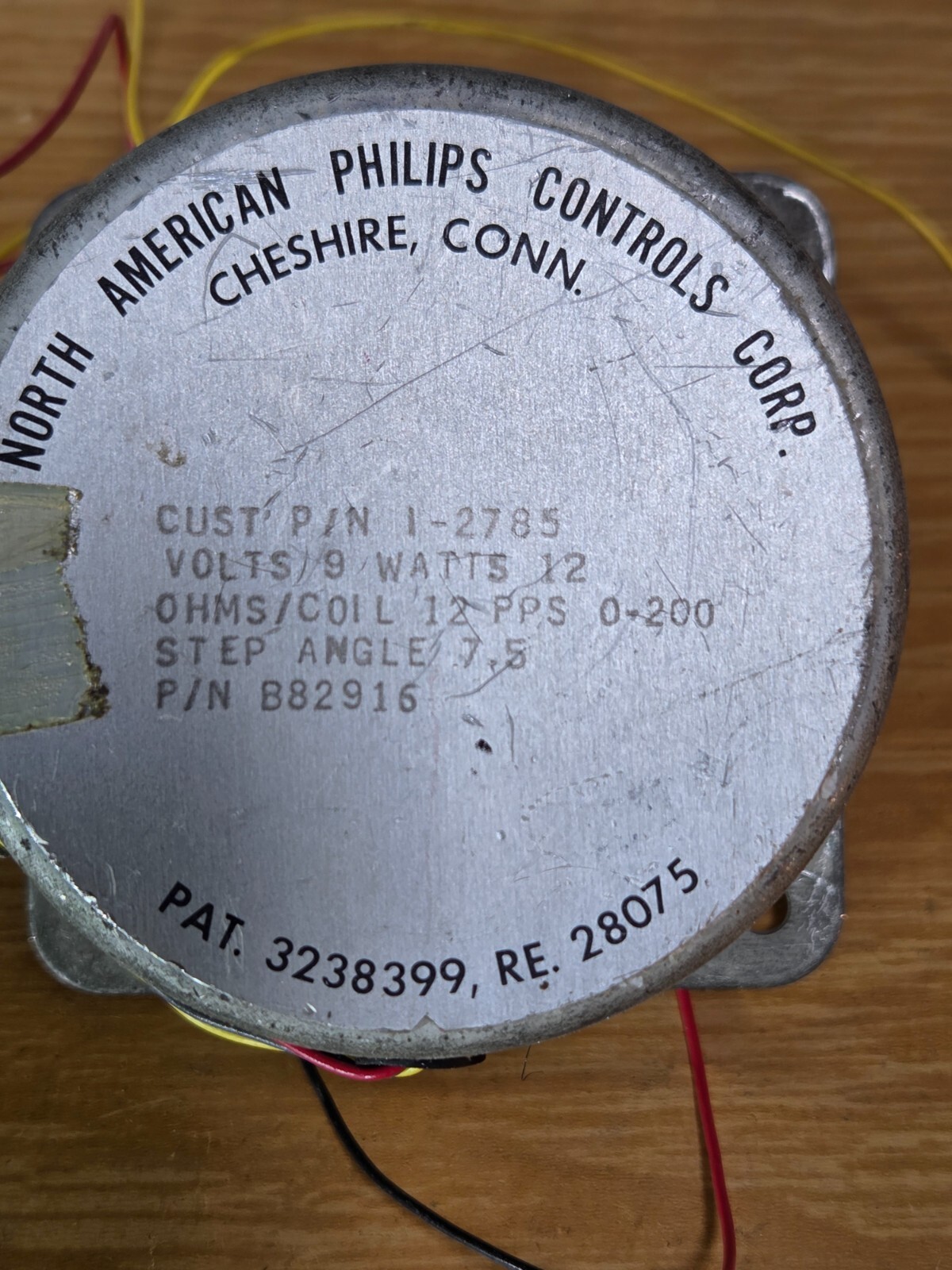North American Philips Controls Corp Motor 1-2785 Volts 9 Watts 12