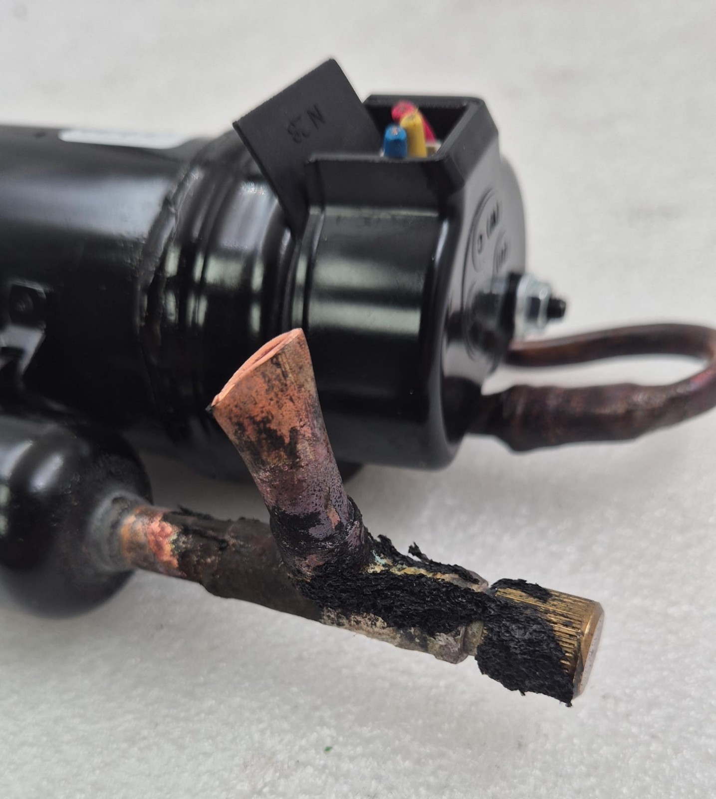 SAMSUNG UX0T011ZNAE5 Miniature Rotary Compressor 3PH 8-14V 12V