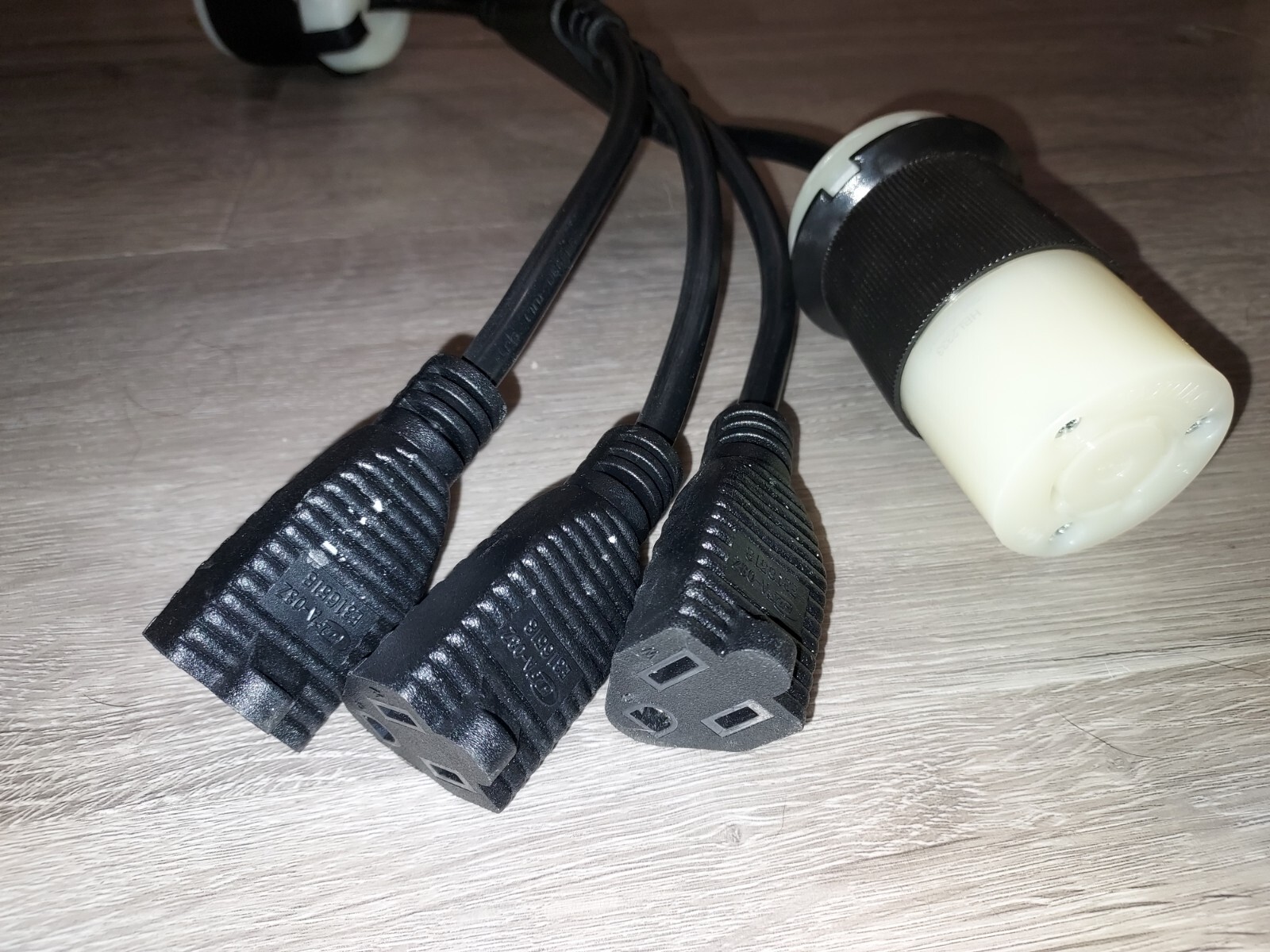 18 inch 1 to 4 Outlet Locomotive Refrigerator Adapter Splitter Cable Plug Cord