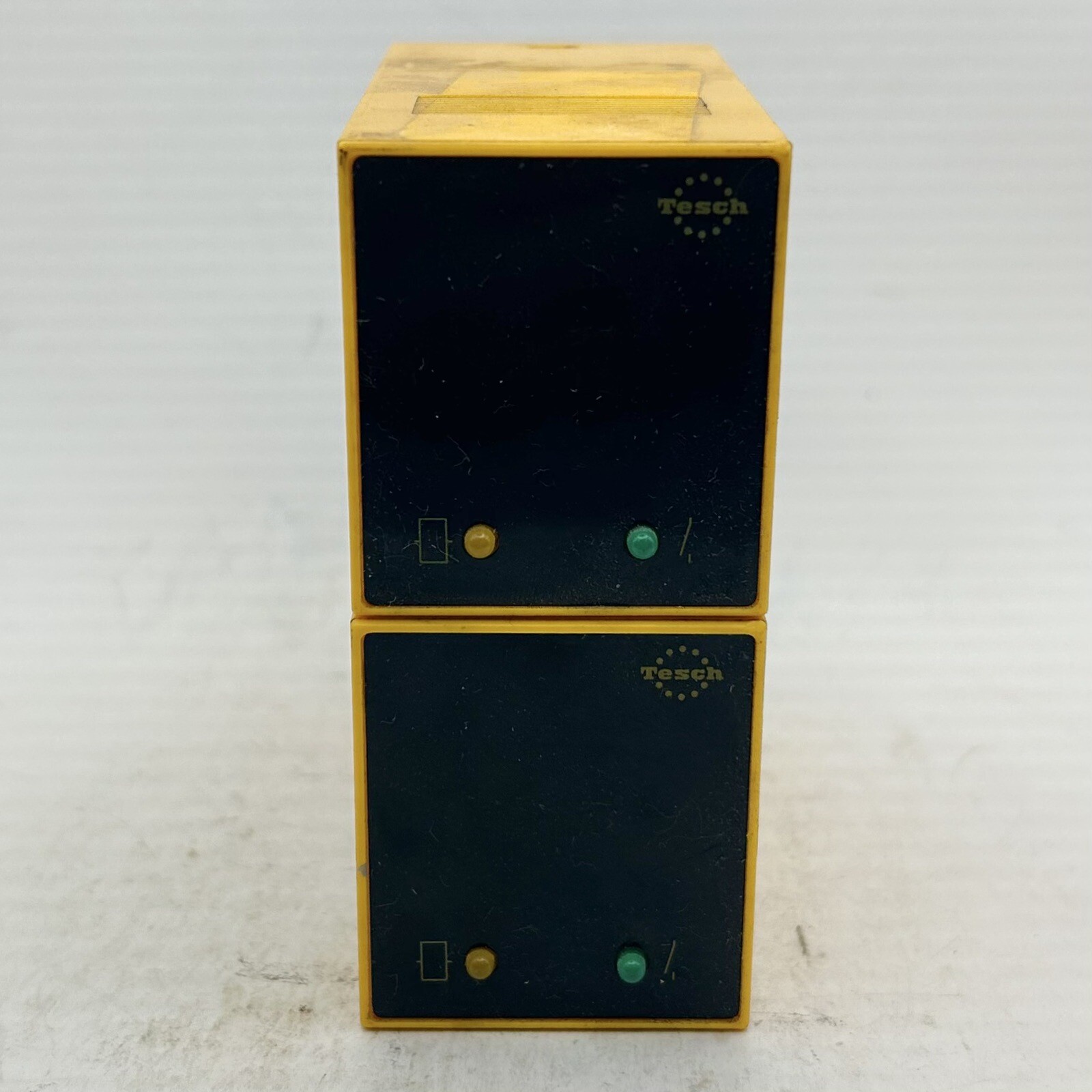 Tesch E72.0x832 230VAC 5A Time Relay *Lot of 2*