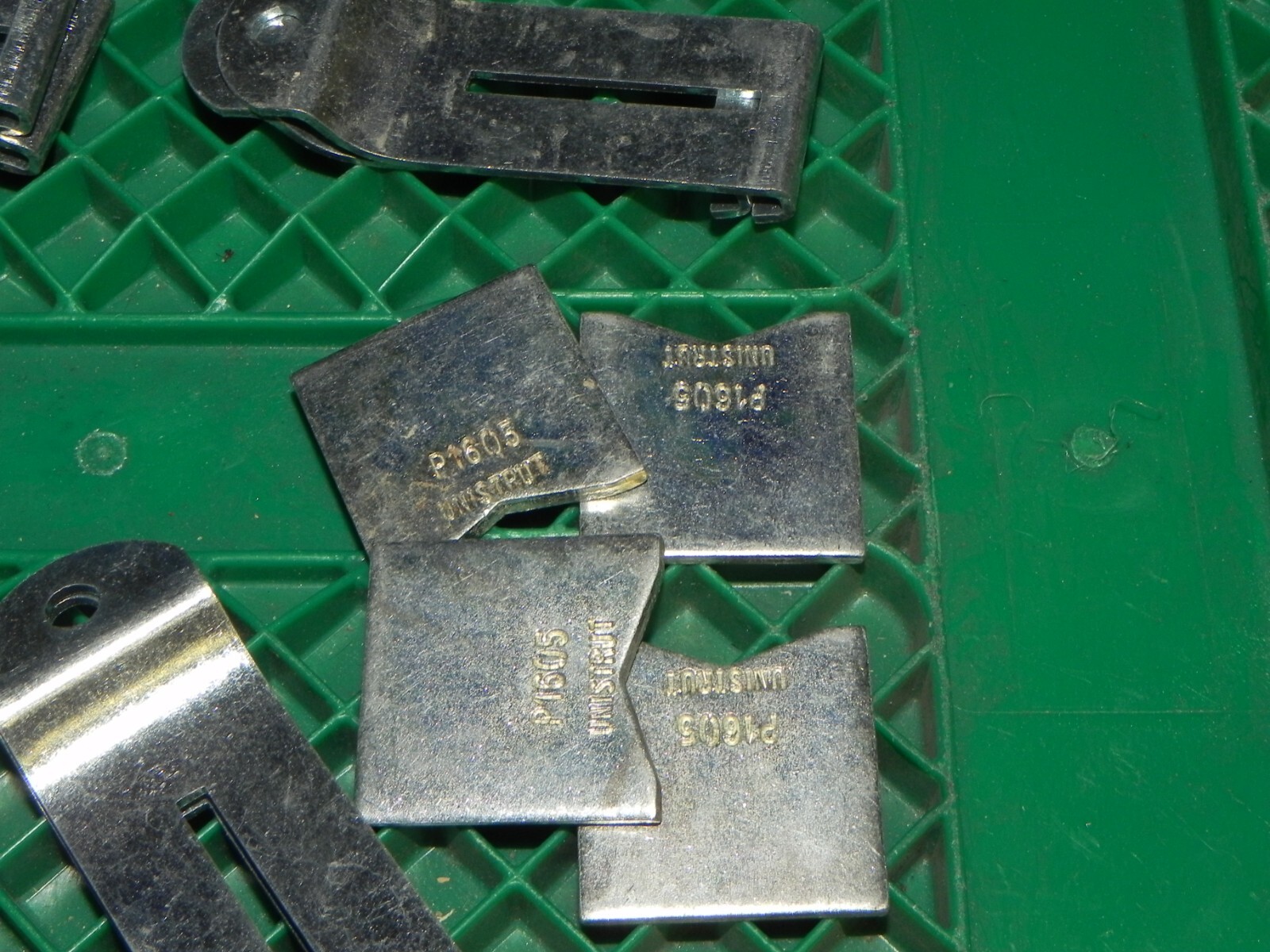 7 pieces Power Strut PS3138 3/4EG & 7 pieces Power Strut P1605 Unistrut