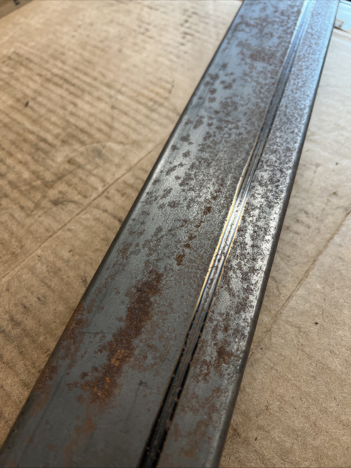1-1/2in x 3in x 14 Gauge Wall Steel Rectangle Tube 16 in Piece