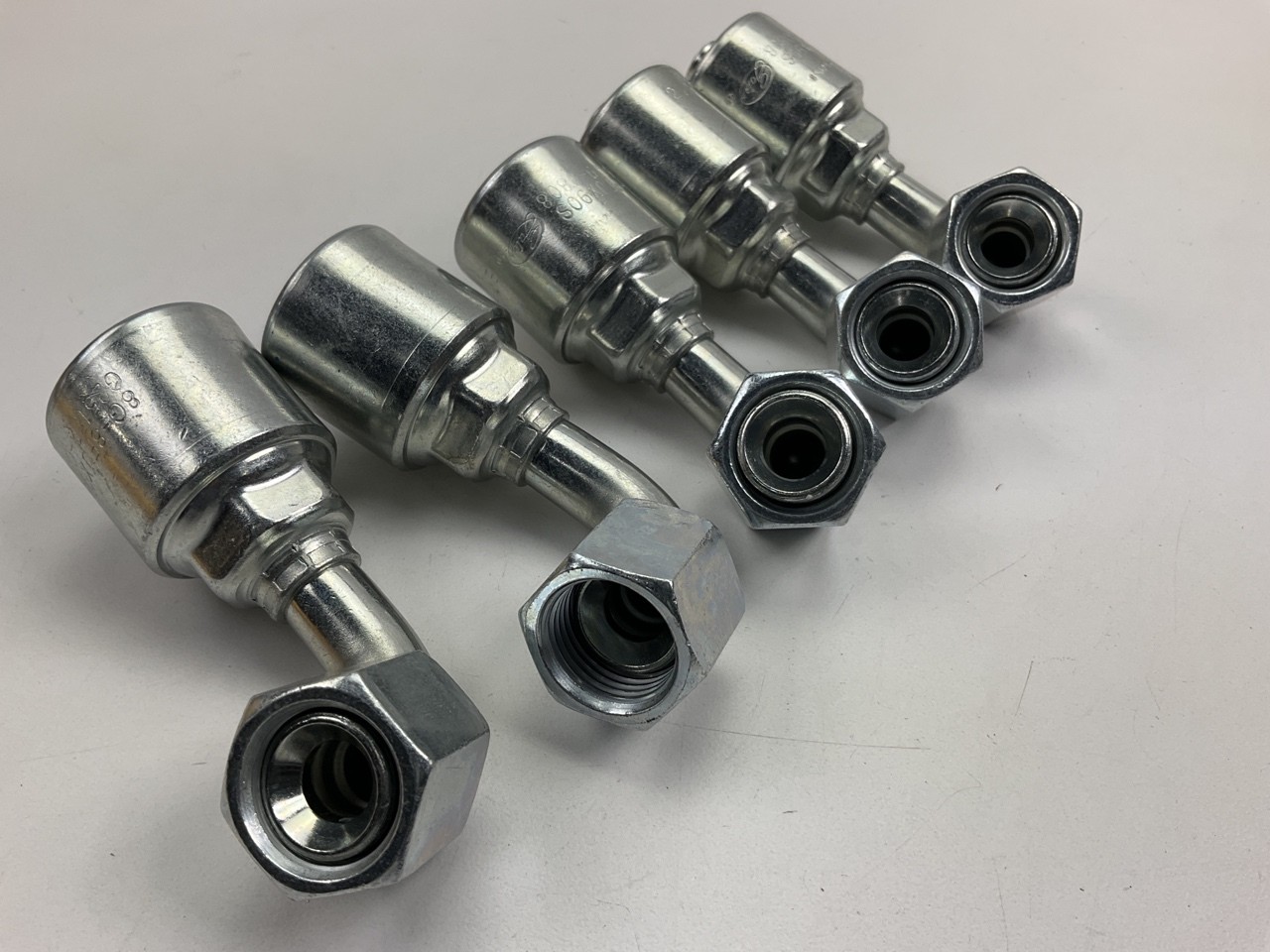 5 Gates G25179-0808 90 Degree Bent Tube Female JIC 37 Deg Flare Swivel Fittings