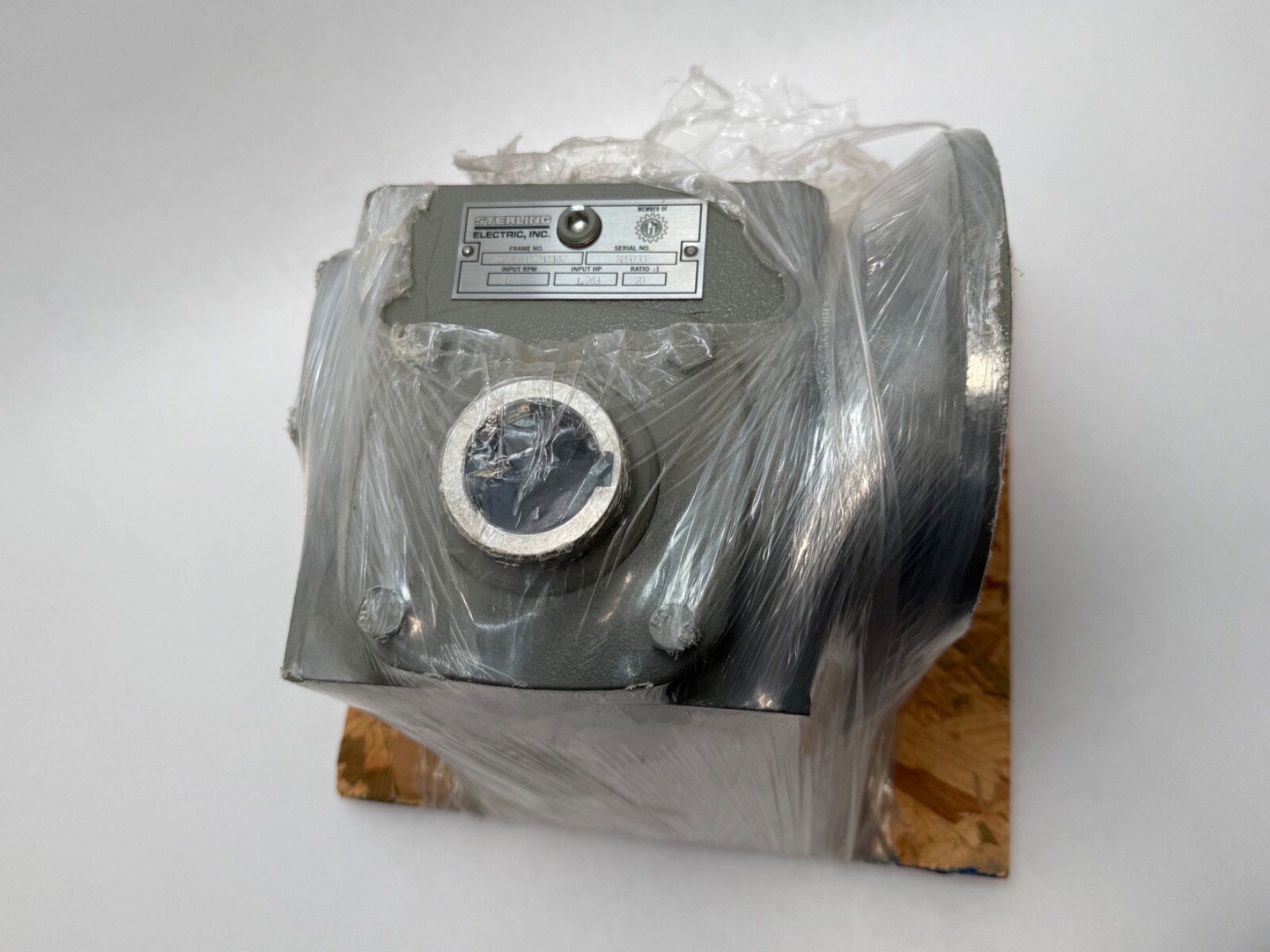 Sterling 2206FHQ02014142 Gear Reducer 20:1 Ratio 1.44×7/8″ ID N26033