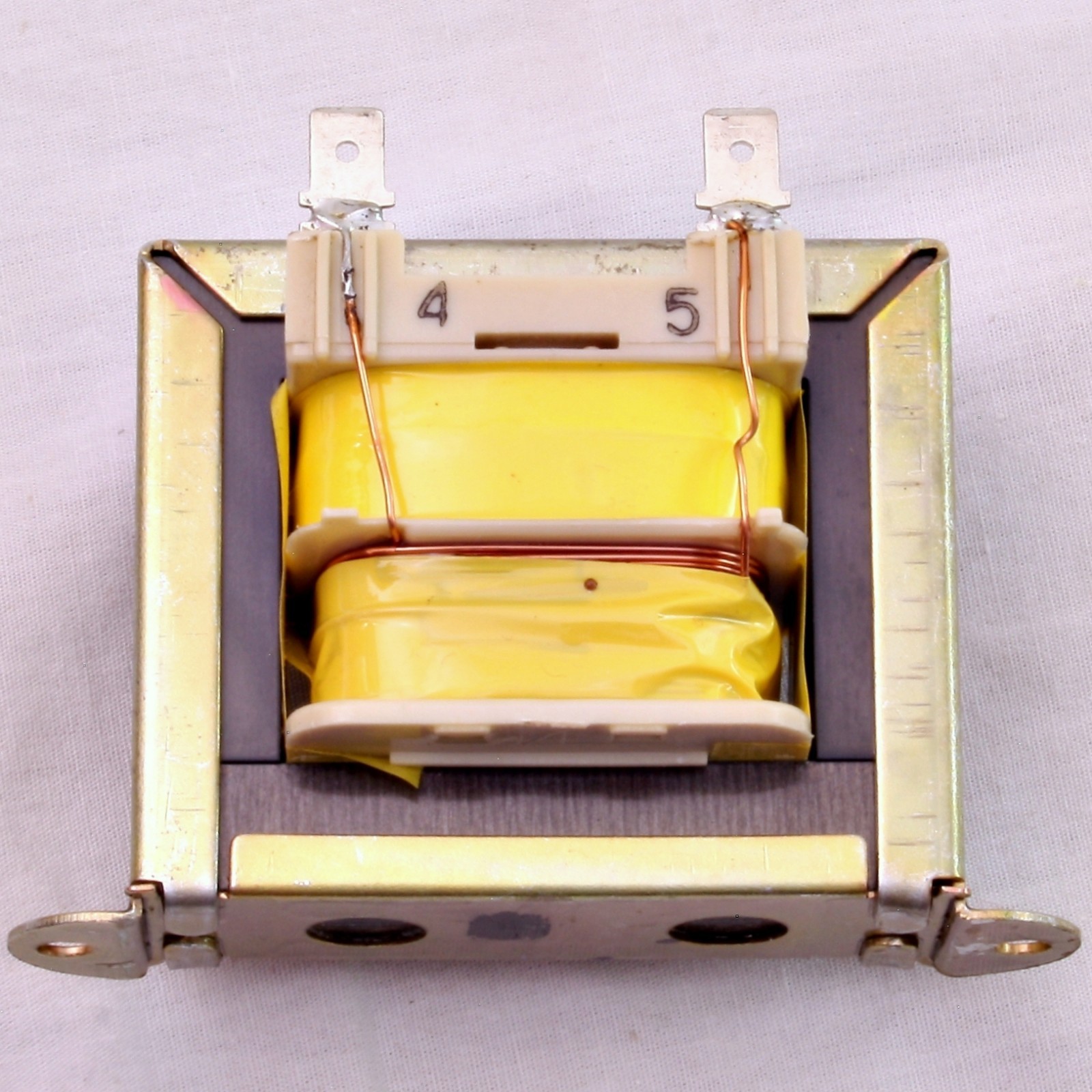 Honeywell AT140B1024 General Purpose Transformer 208V or 240V to 24V Class 2/3