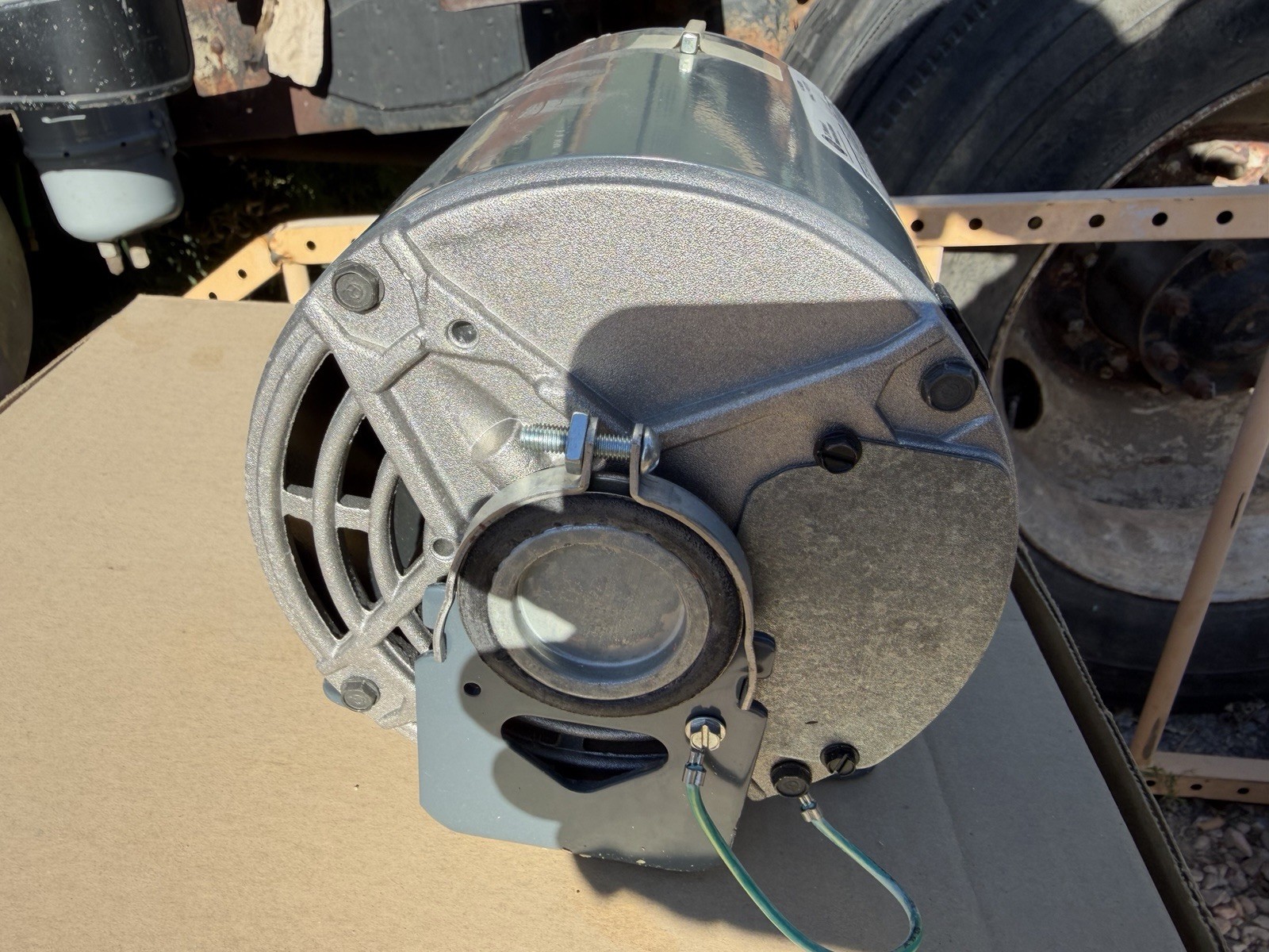 1/8 H.P. 115volt Electric Motor 850 RPM 5/8 Shaft #H155