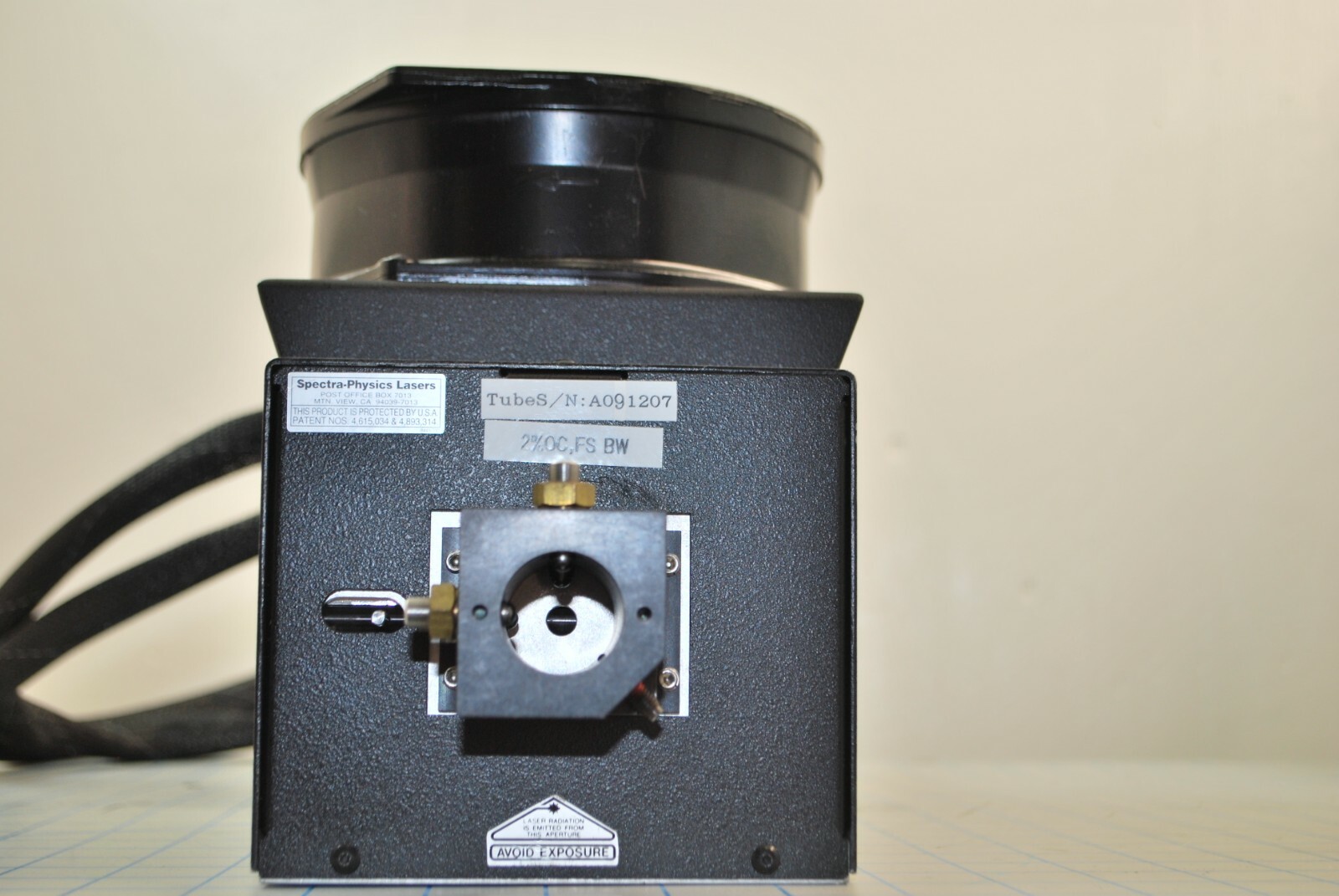 177-G12SF-053 / 177-G12 AIR-COOLED ION LASER HEAD 488NM / SPECTRA-PHYSICS