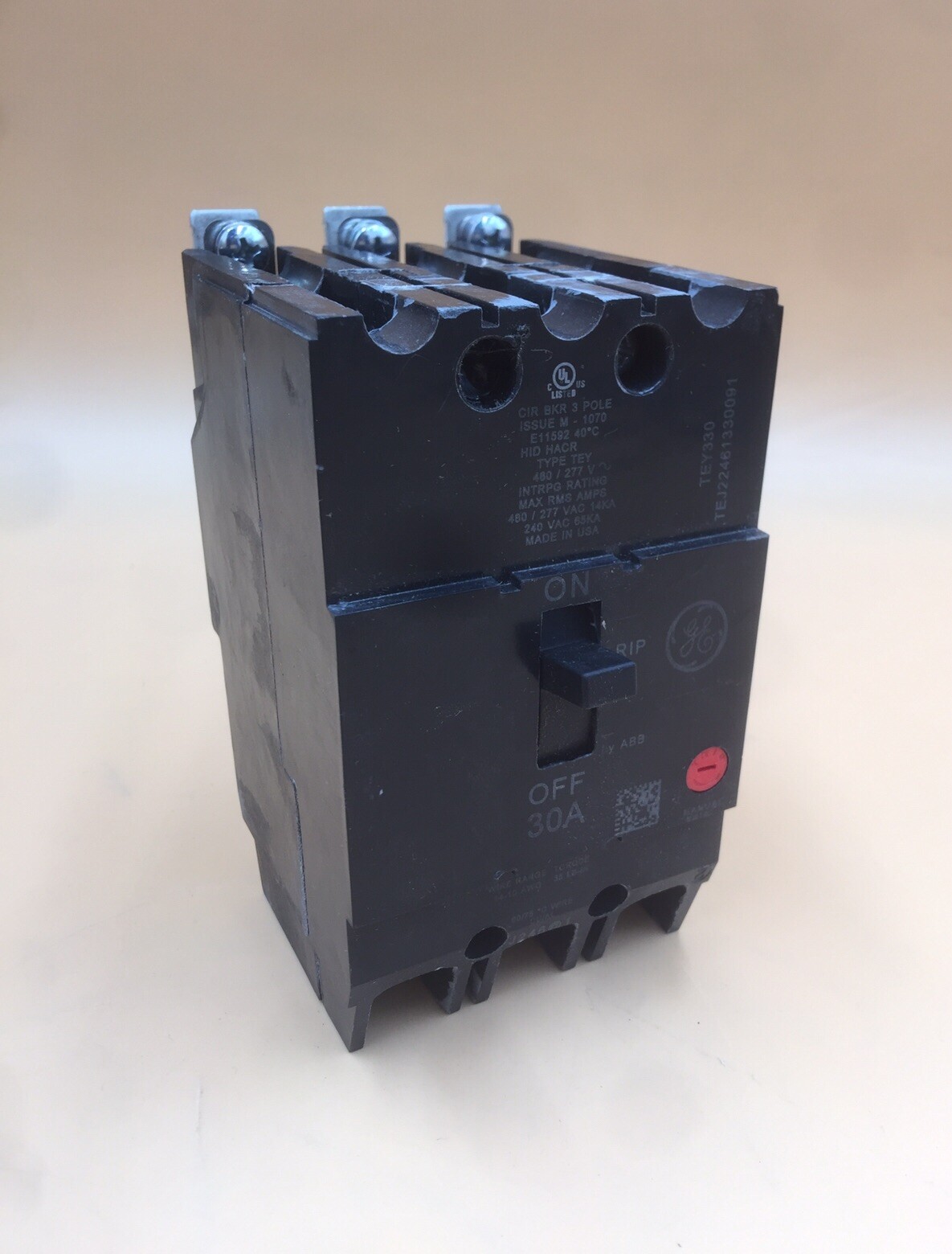 HOUSTON STOCK NEW GE QTY 1 TEY330 Q-LINE 30 AMP 480V FREE 2 DAY AIR SHIPPIG