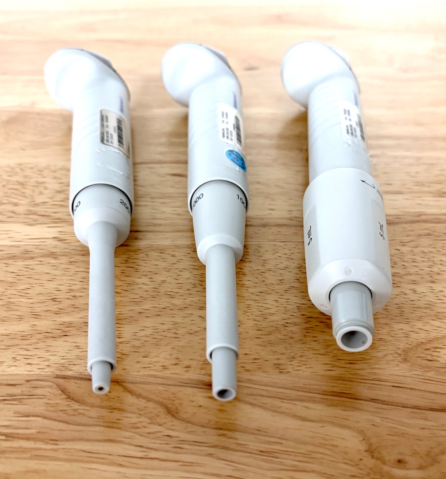 Eppendorf Reference 2 Pipette Set (20-200 μL, 100-1000 μL, 0.5-5 mL) – Excellent