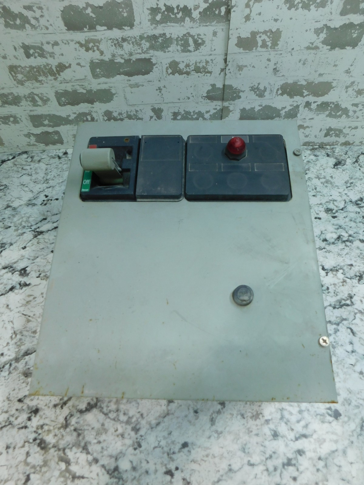 Westinghouse Motor Control Center Unit MCC , 480 Volts, 3 Phase, 100 Amps, 50 HP