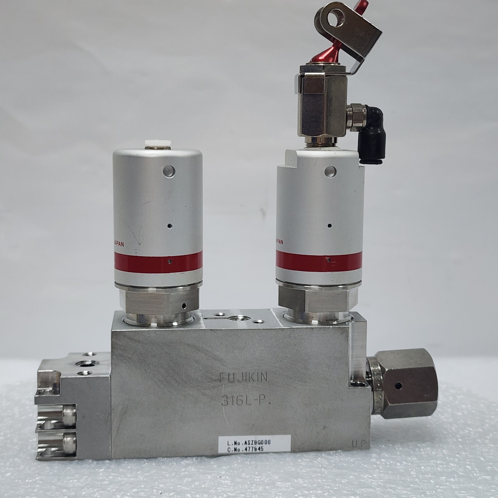 Fujikin 0.P. 0.5-0.6 MPa, C No. 477945, Type N.C Assy. Valve,Used,Japan_96974