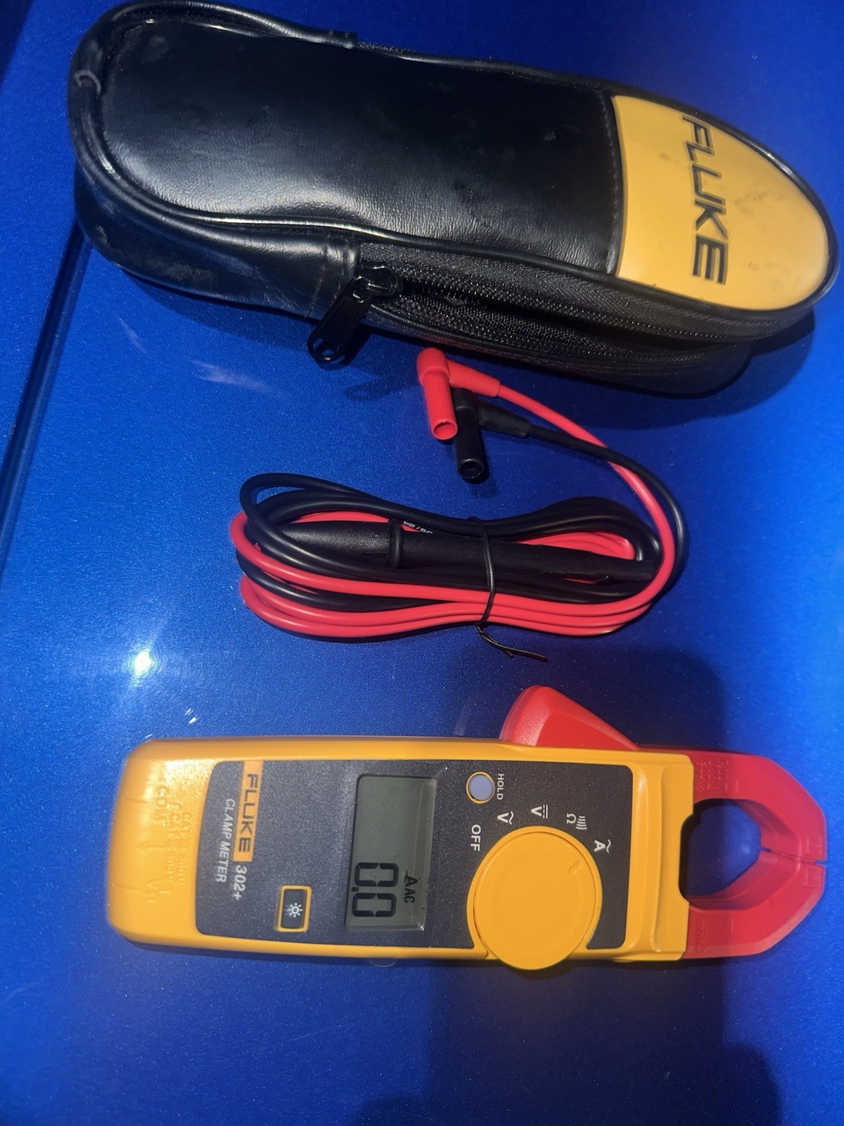 Fluke 302+ AC400A Clamp Meter Tester AC/DC Volt Amp Multimeter /-50