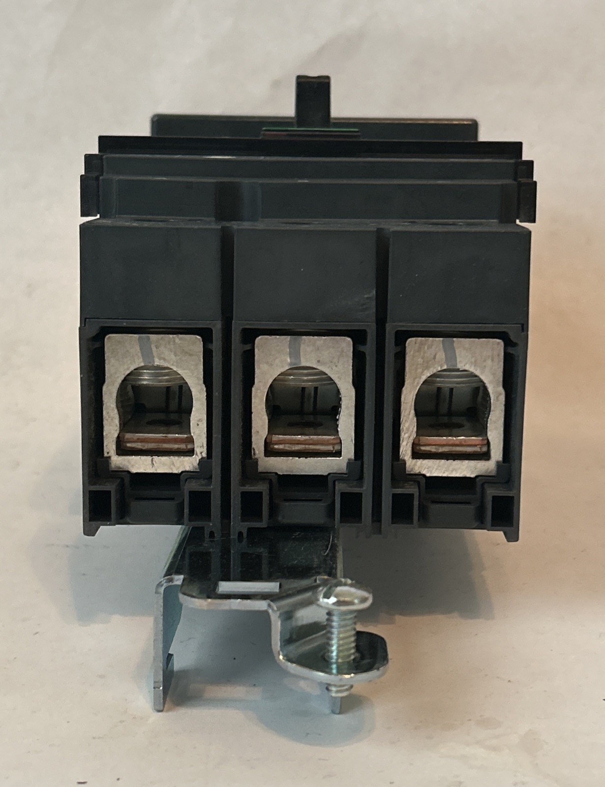 Square D JJA36200 200 Amp 3 Pole 600 V 100 kA 50/60 Hz Circuit Breaker
