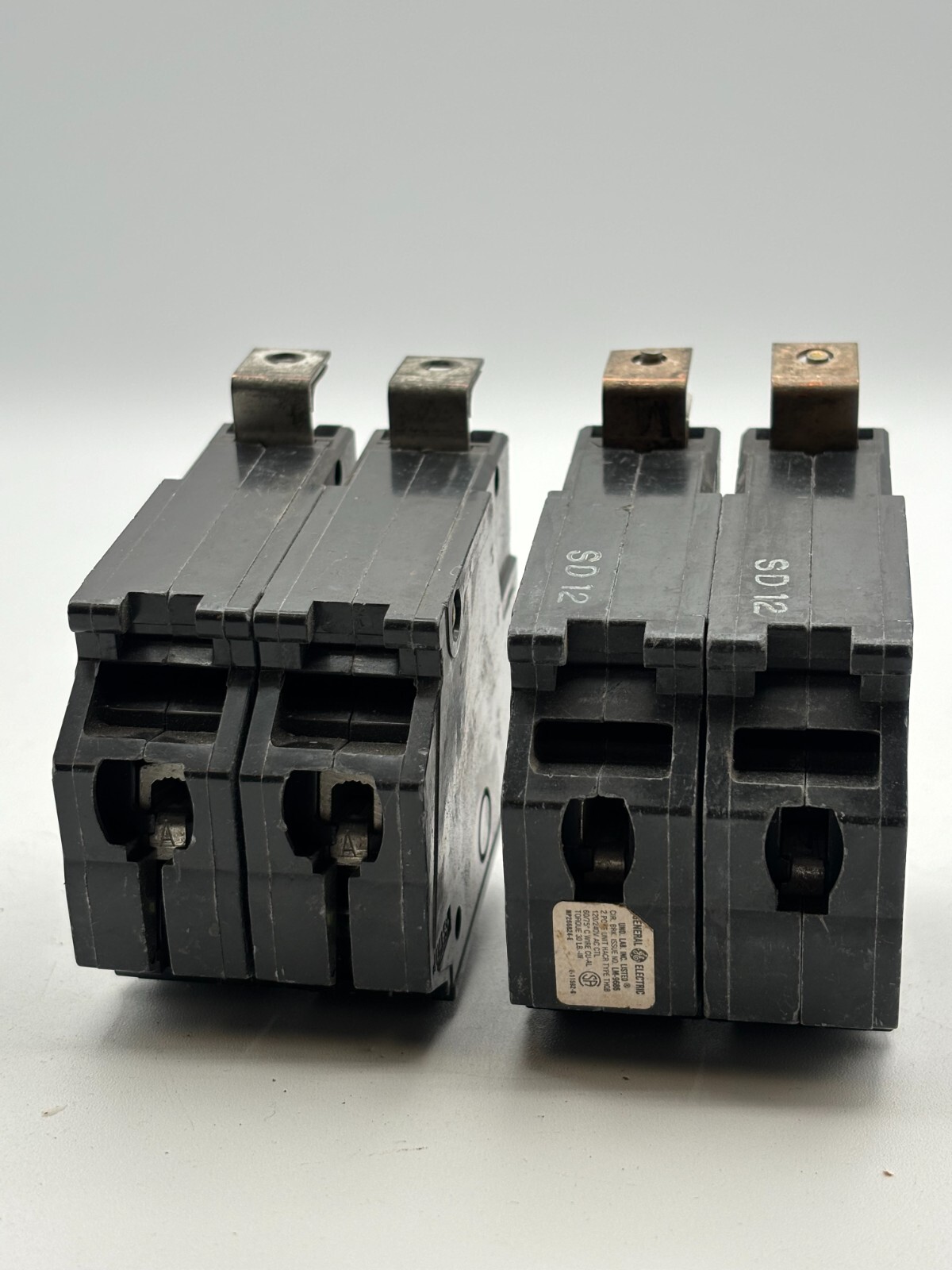 GE RT-660, 20 & 25 Amp, 2-Pole Units, Type THQB Circuit Breaker BUNDLE of 4