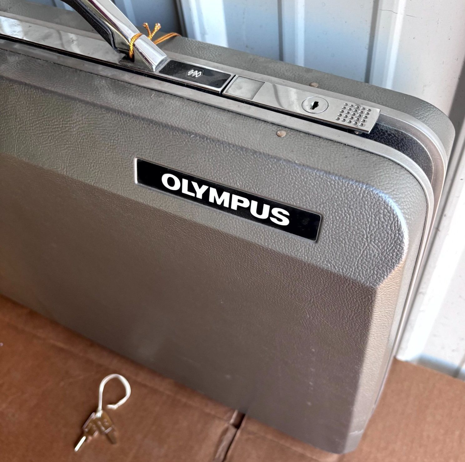 Olympus CYF OEM Hard Transport Storage Case Custom Foam Insert 2 Keys Medical