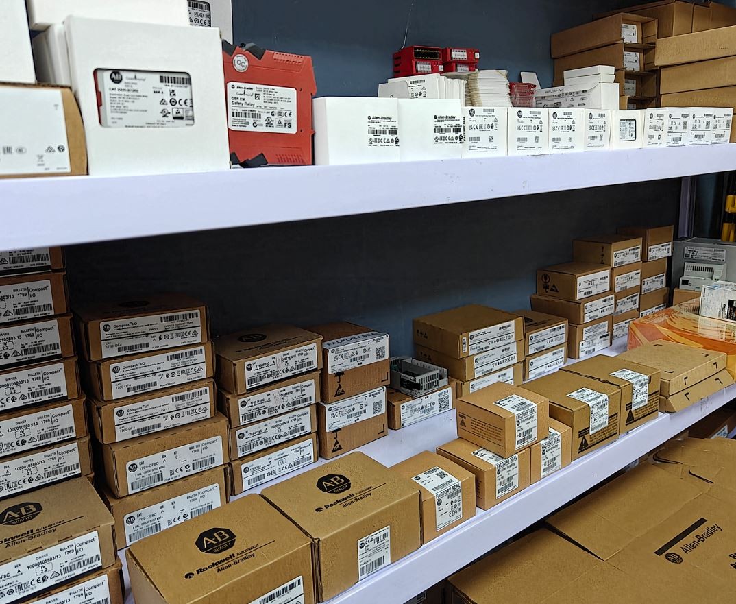 AB 1756-IF8 /A Controllogix 8 Point A/I Module AB 1756 IF8