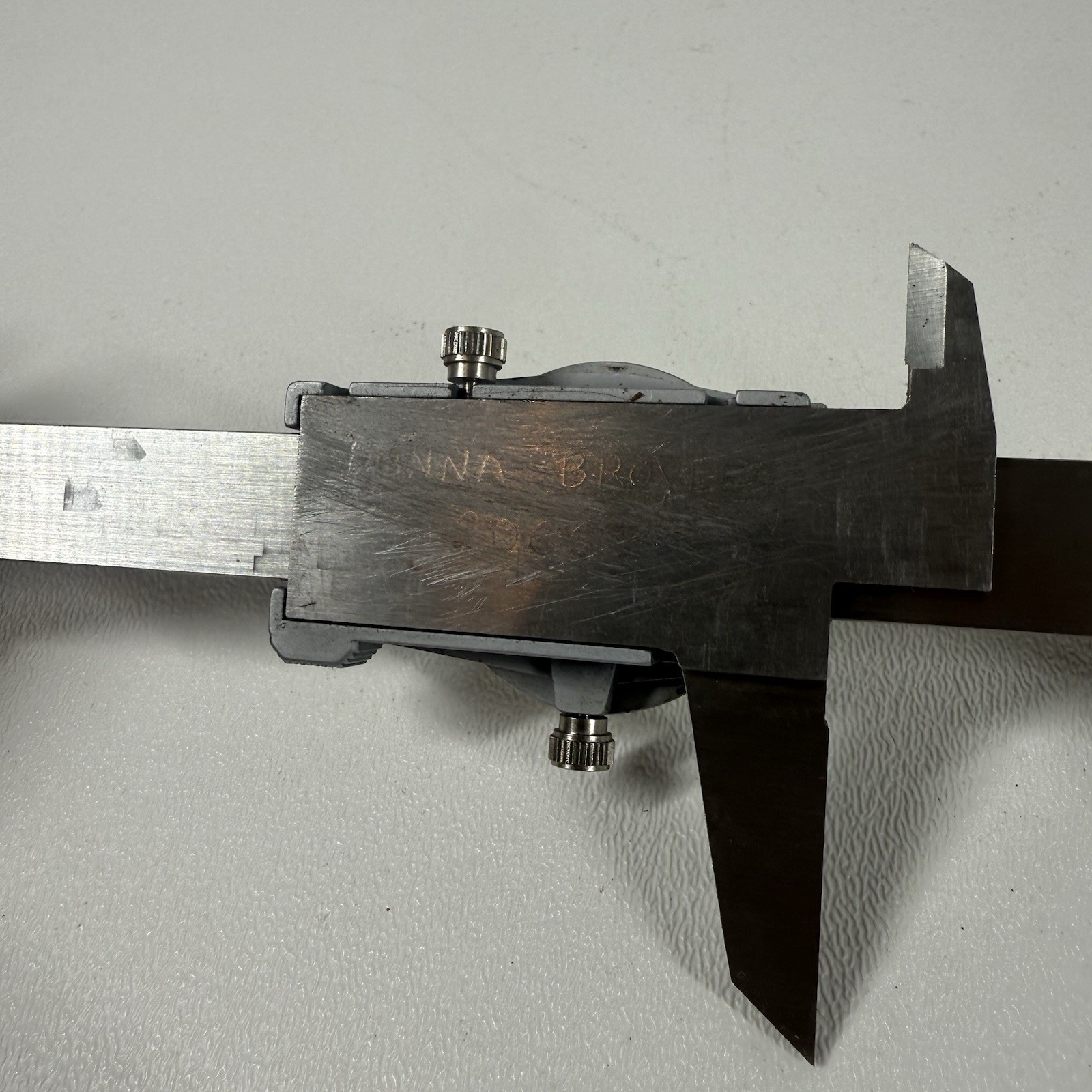 Brown & Sharpe No. 599-579-3 Machinists 6″ Dial Caliper .001″ Swiss *FREE SHIP