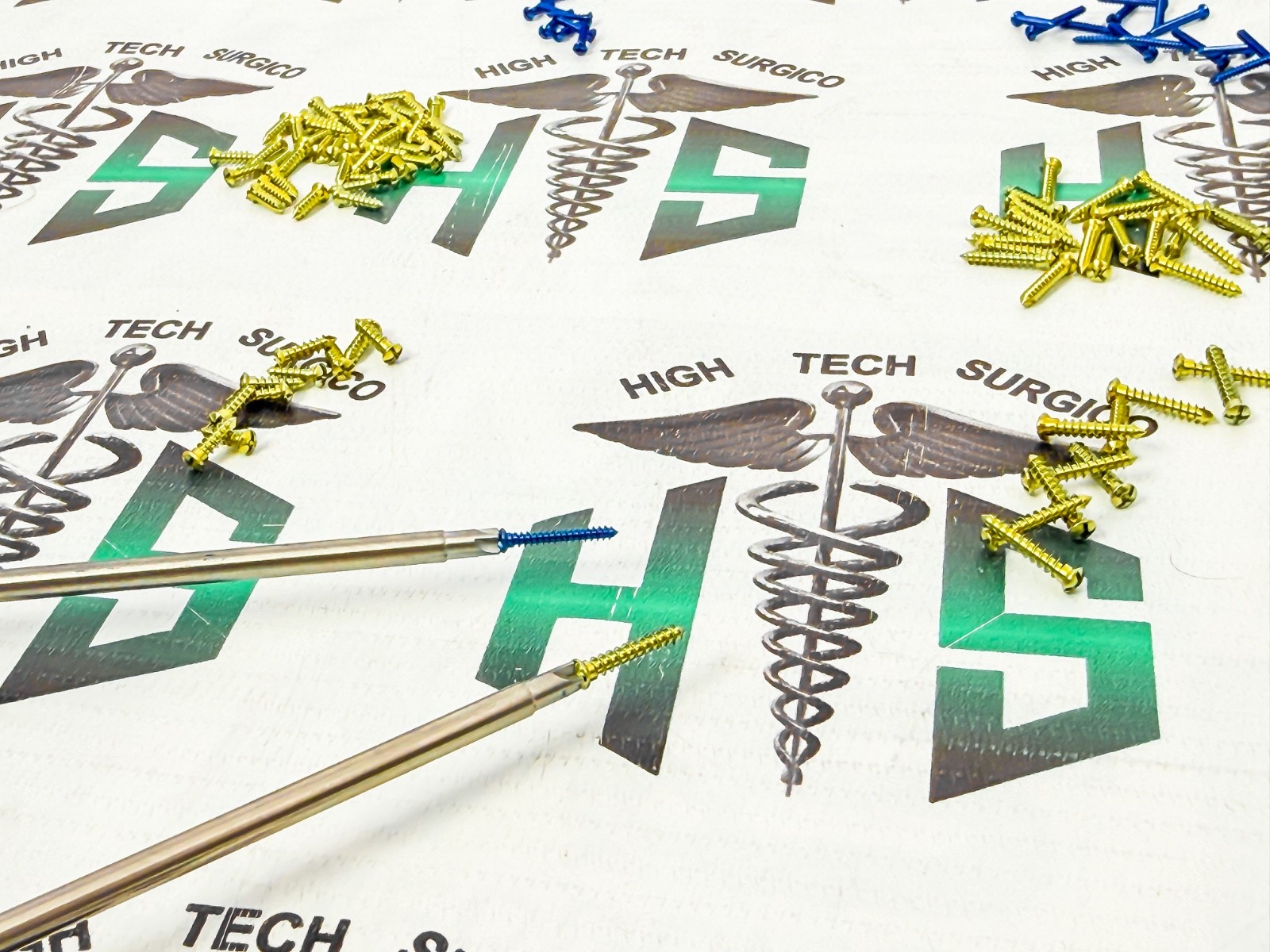 Máxillofáciàl Mini Micro Cross Head Screws 1.5mm /2.0mm Titanium + Driver 161pcs