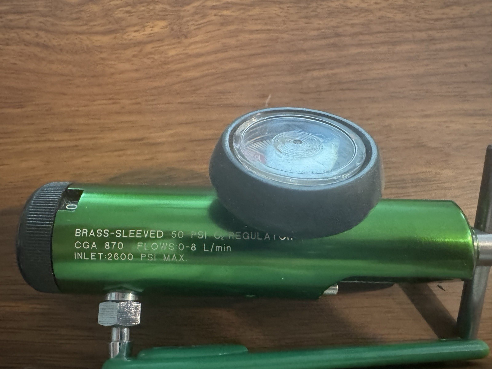 Roscoe Medical Oxygen Regulator CGA 870 Brass-Sleeved 0-8 L/min RMI-08ST